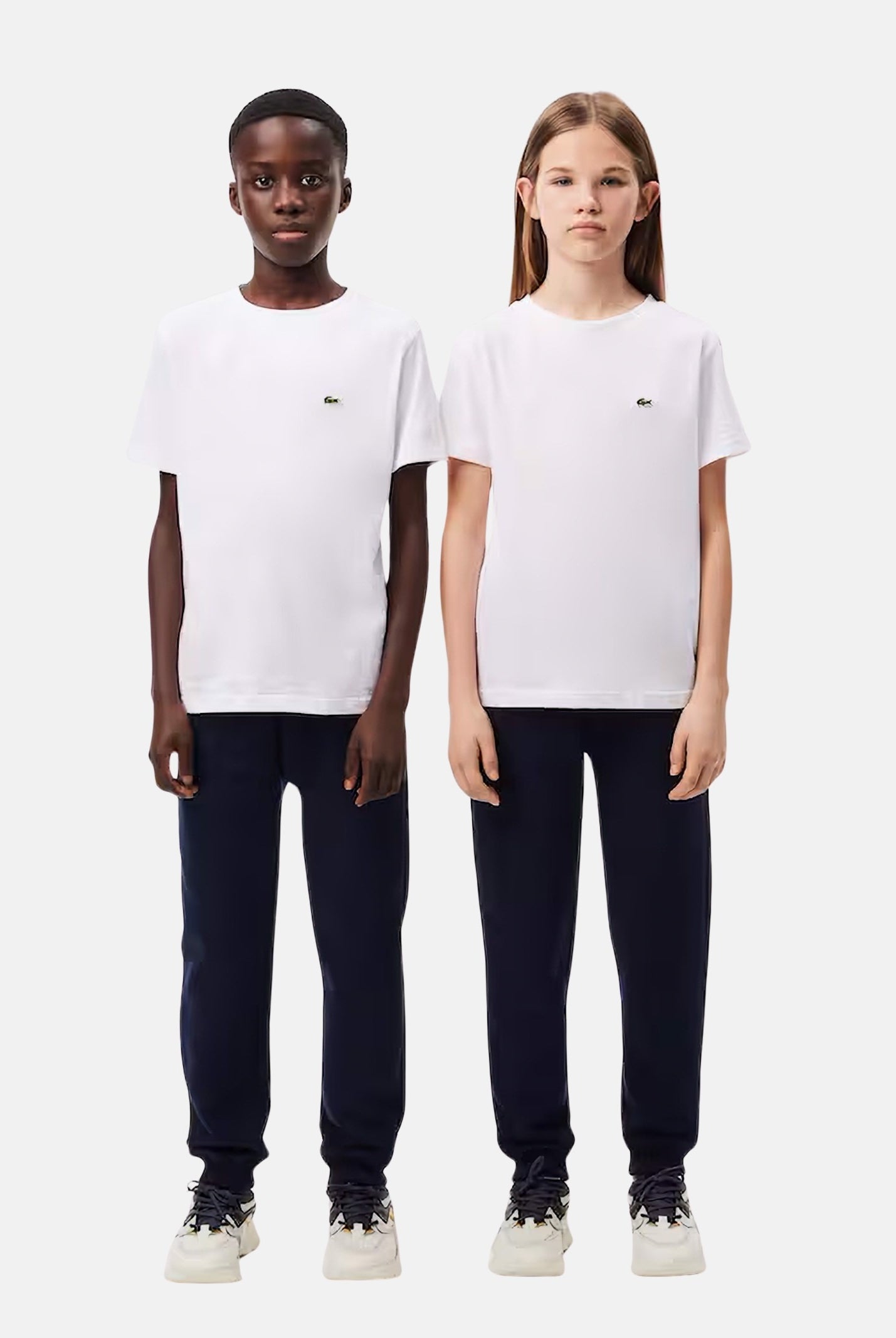 Pantalone sportivo blu per bambino e bambina rifinito da ricamo coccodrillo XJ9728-J 166 LACOSTE