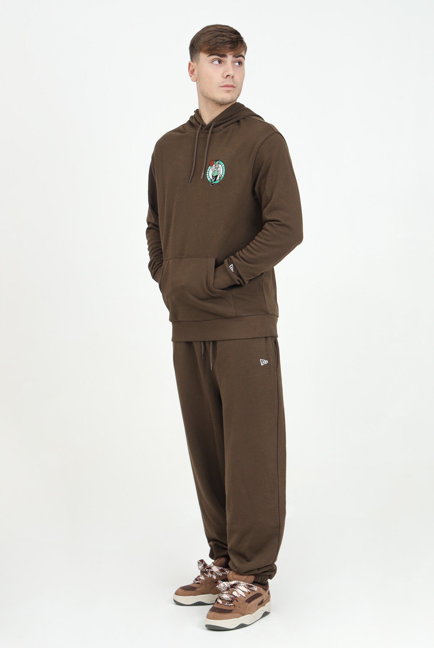Pantalone sportivo Boston Celtics League Essential marrone da uomo 60578569 . NEW ERA