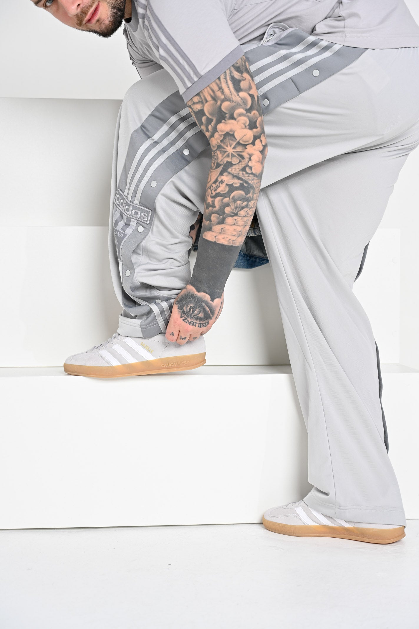 ADIDAS ORIGINALS Sneakers Gazelle Indoor grigie per uomo e donna JQ0176 . ADIDAS ORIGINALS
