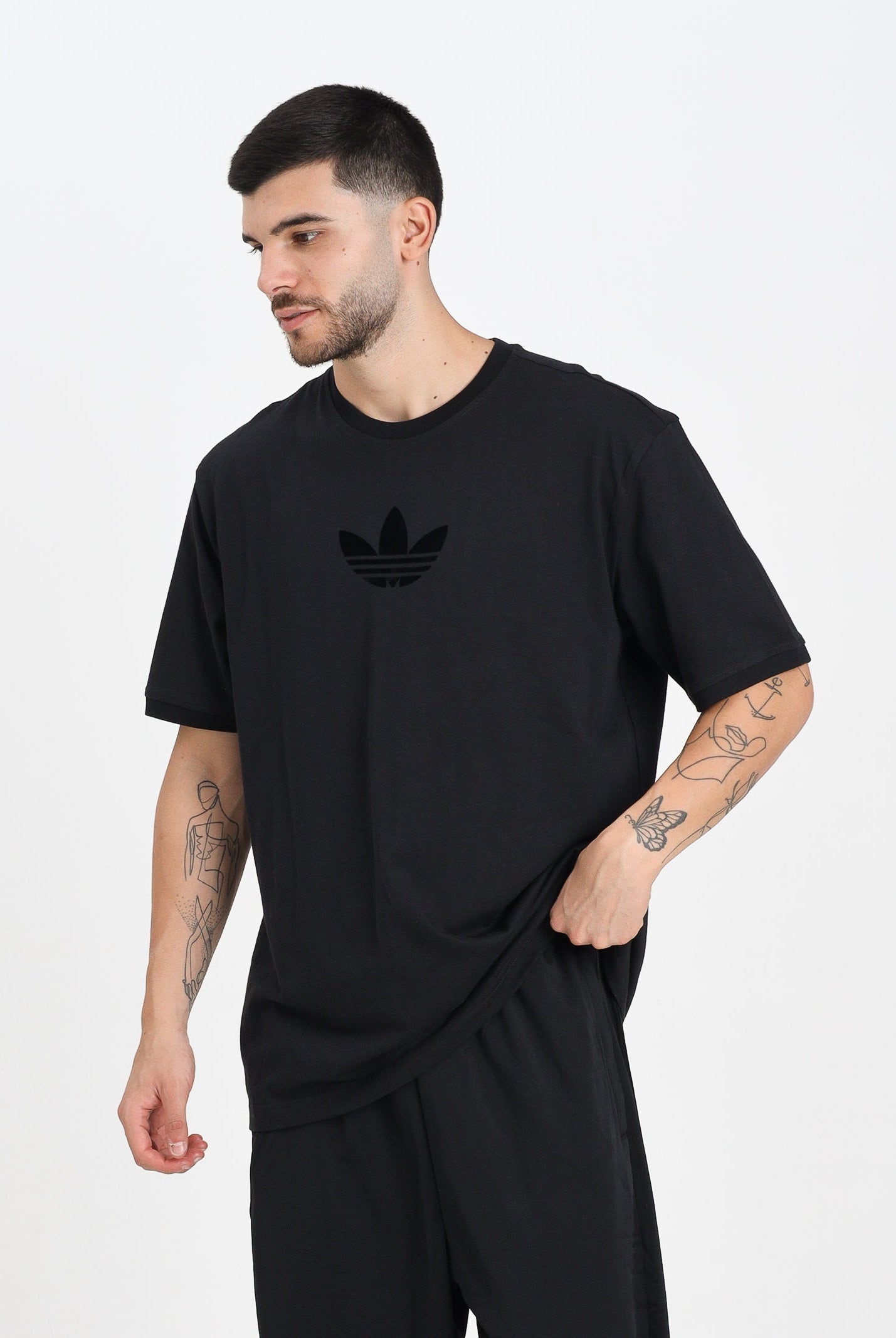 ADIDAS ORIGINALS T-shirt a manica corta Adicolor Loose 2000s Cali nera da uomo JW5913 . ADIDAS ORIGINALS