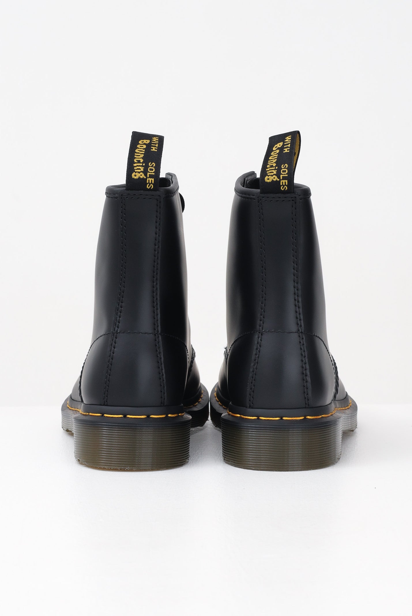 DR.MARTENS Anfibi 1460 neri per uomo e donna 11822006 . DR.MARTENS