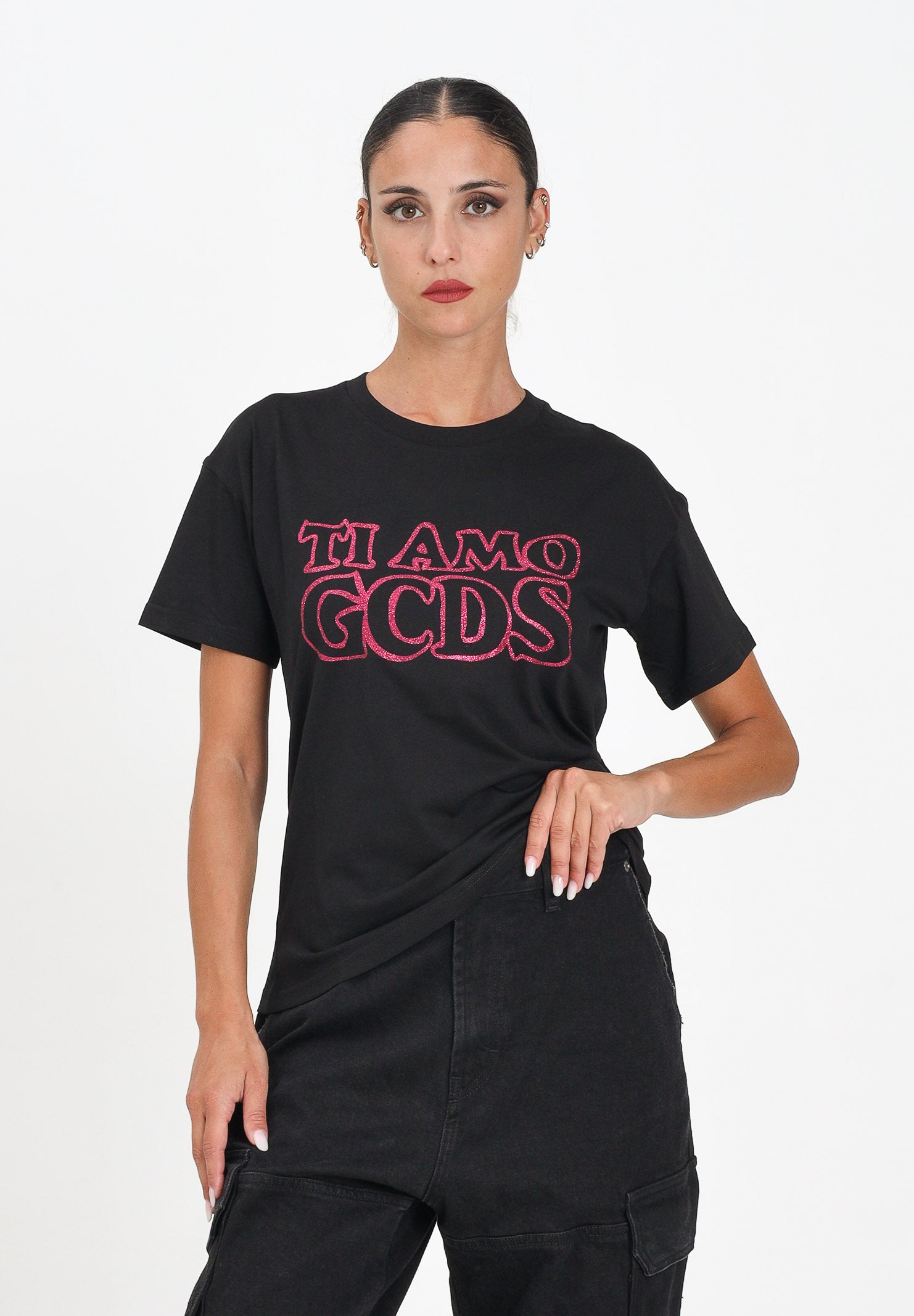 GCDS T-shirt a manica corta nera per donna e bambina con stampa glitterata TI AMO GCDS B2JW2335BA3 99 GCDS