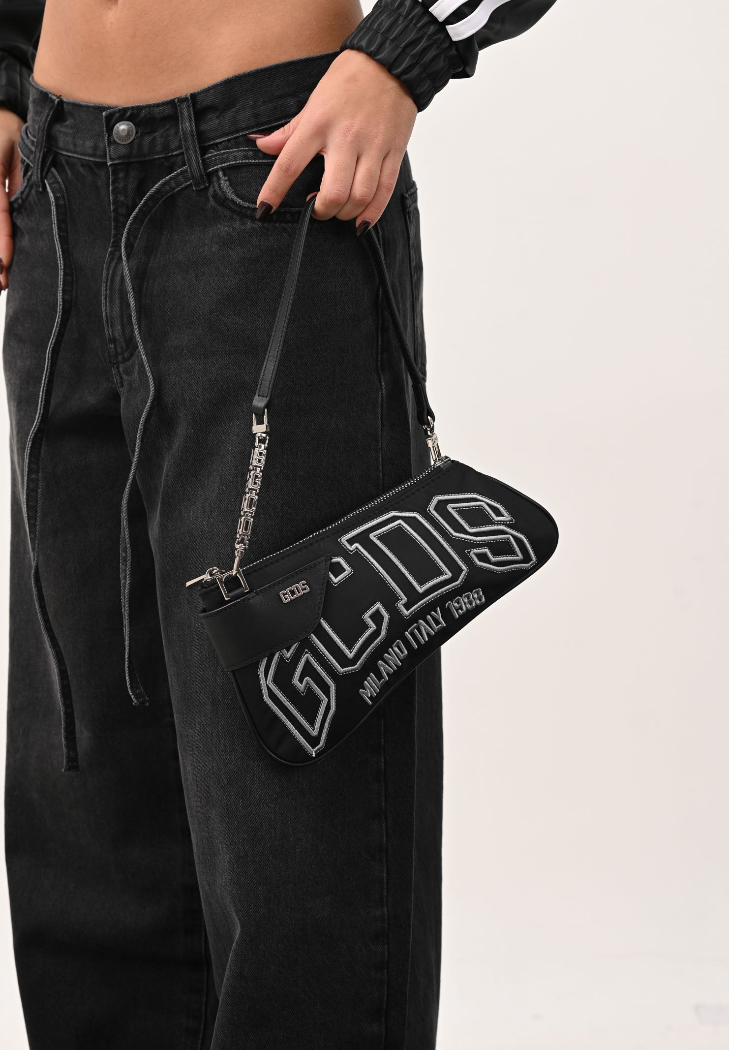 GCDS Borsa a spalla nera da donna con logo GCDSMCN001 99 GCDS