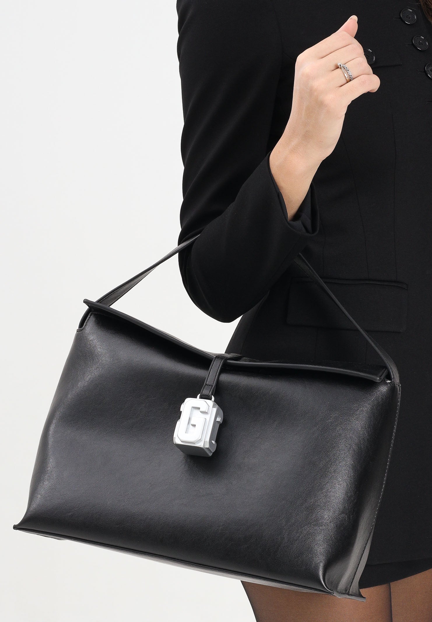 GCDS Shopper nera da donna con ciondolo cubo logato GCDSMMC001 99 GCDS