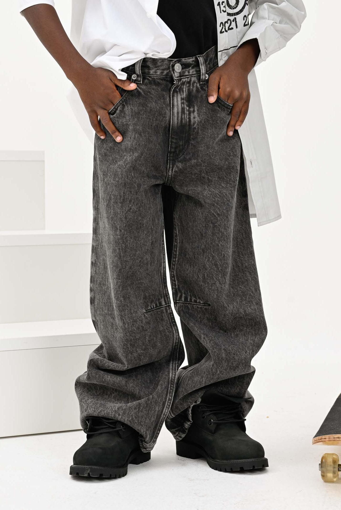 MAISON MARGIELA Jeans per donna, ragazzi e bambini in denim nero con leggere sfumature M60844MM06D M602 MAISON MARGIELA