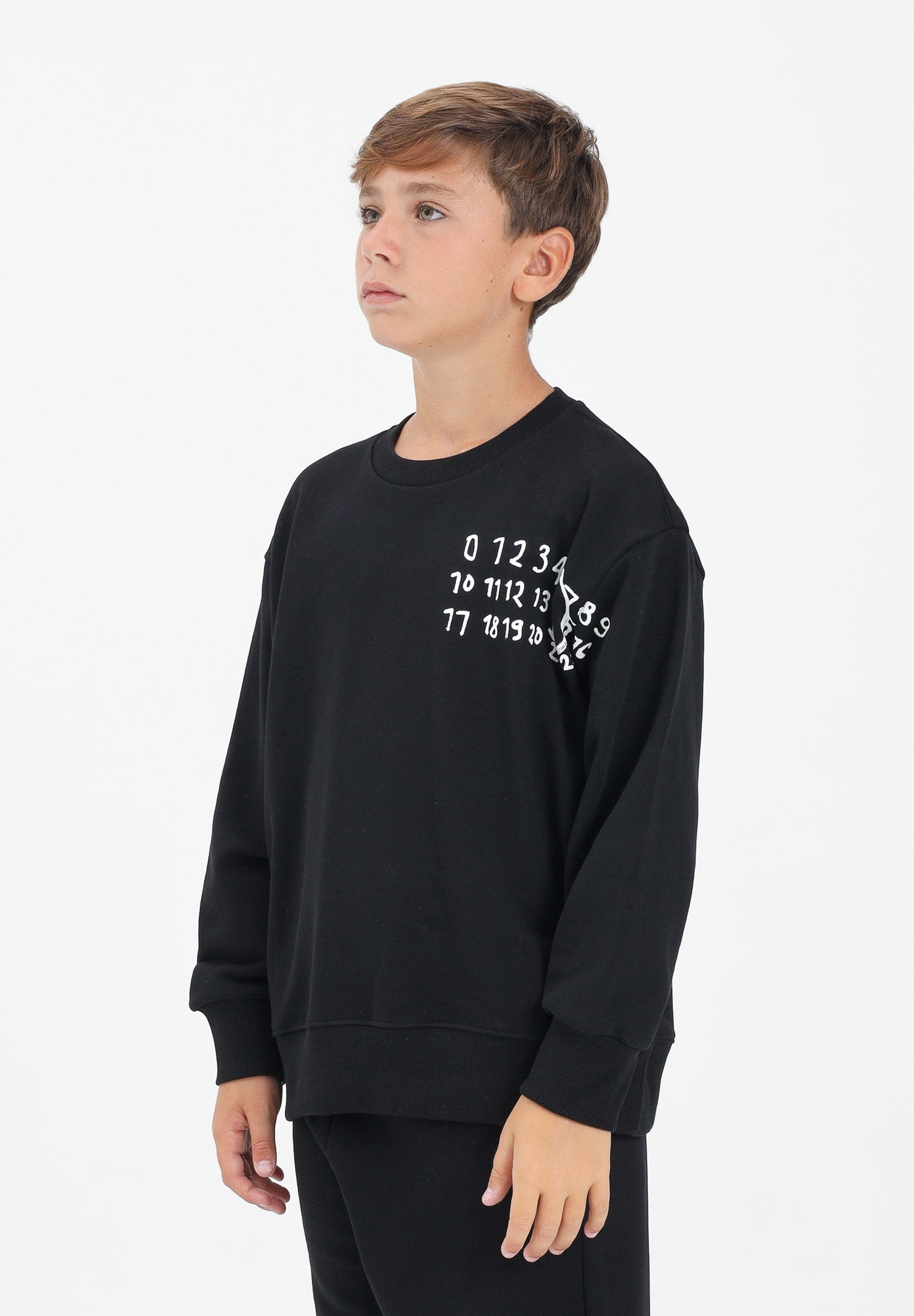 MAISON MARGIELA Felpa girocollo nera per donna, ragazzi e bambini con il logo Hand Written M60896MM02X M6900 MAISON MARGIELA