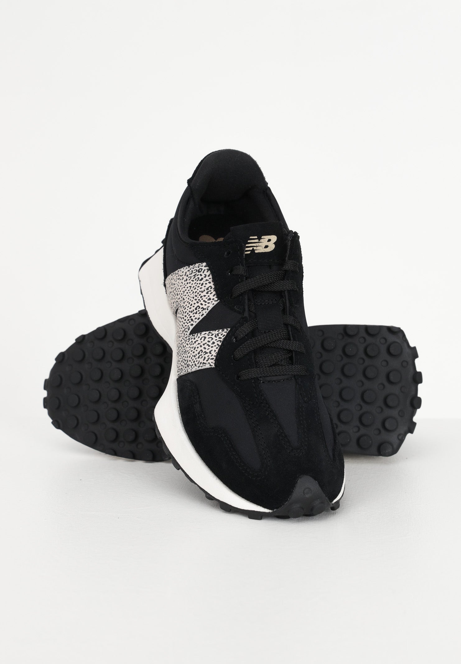 NEW BALANCE Sneakers 327 nere da donna WS327PH . NEW BALANCE
