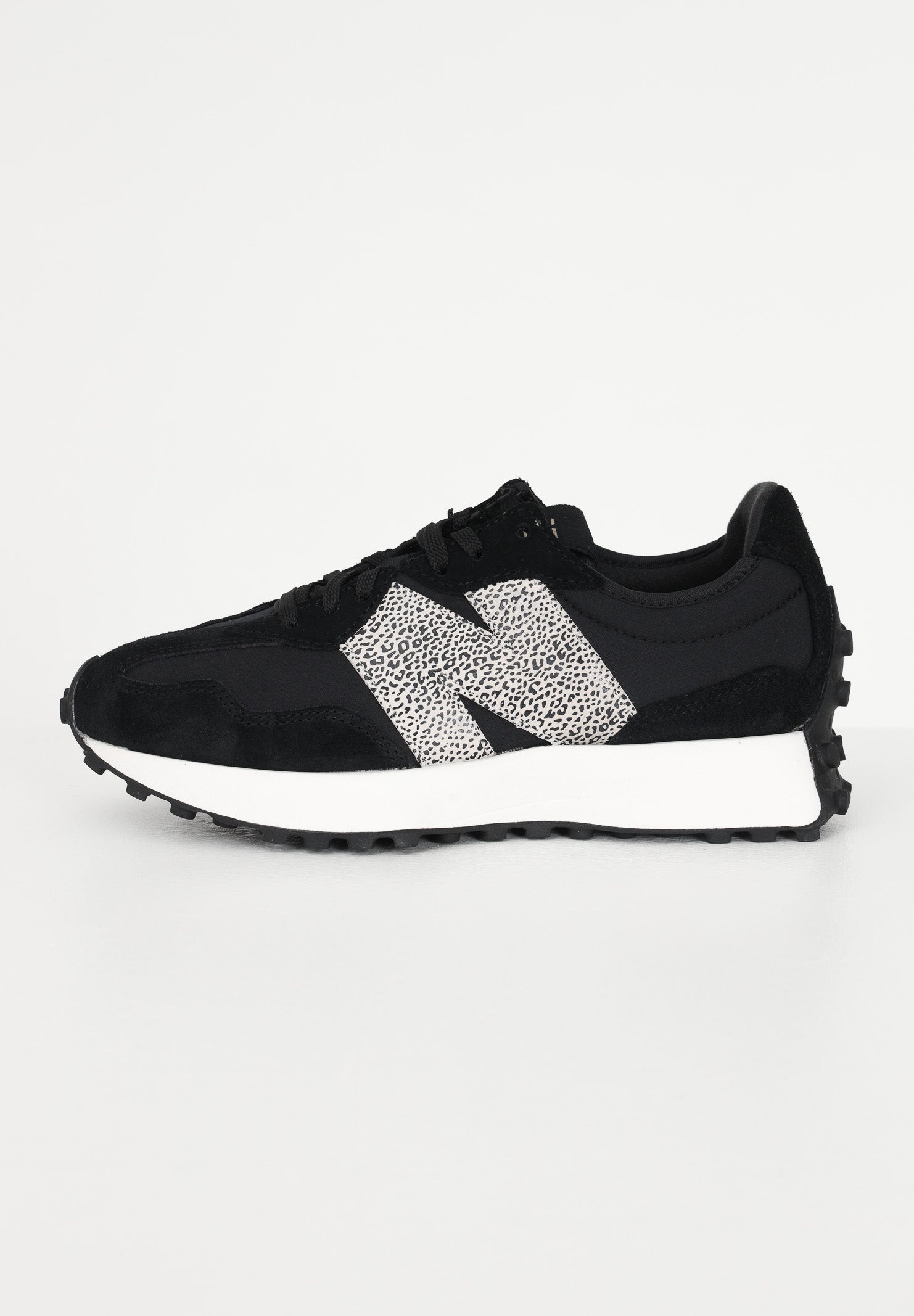 NEW BALANCE Sneakers 327 nere da donna WS327PH . NEW BALANCE