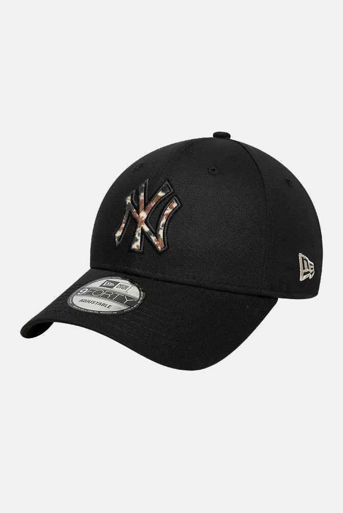 NEW ERA Cappello con visiera NY Yankees 9FORTY Cow Faux Pony nero per donna 60844109 . NEW ERA