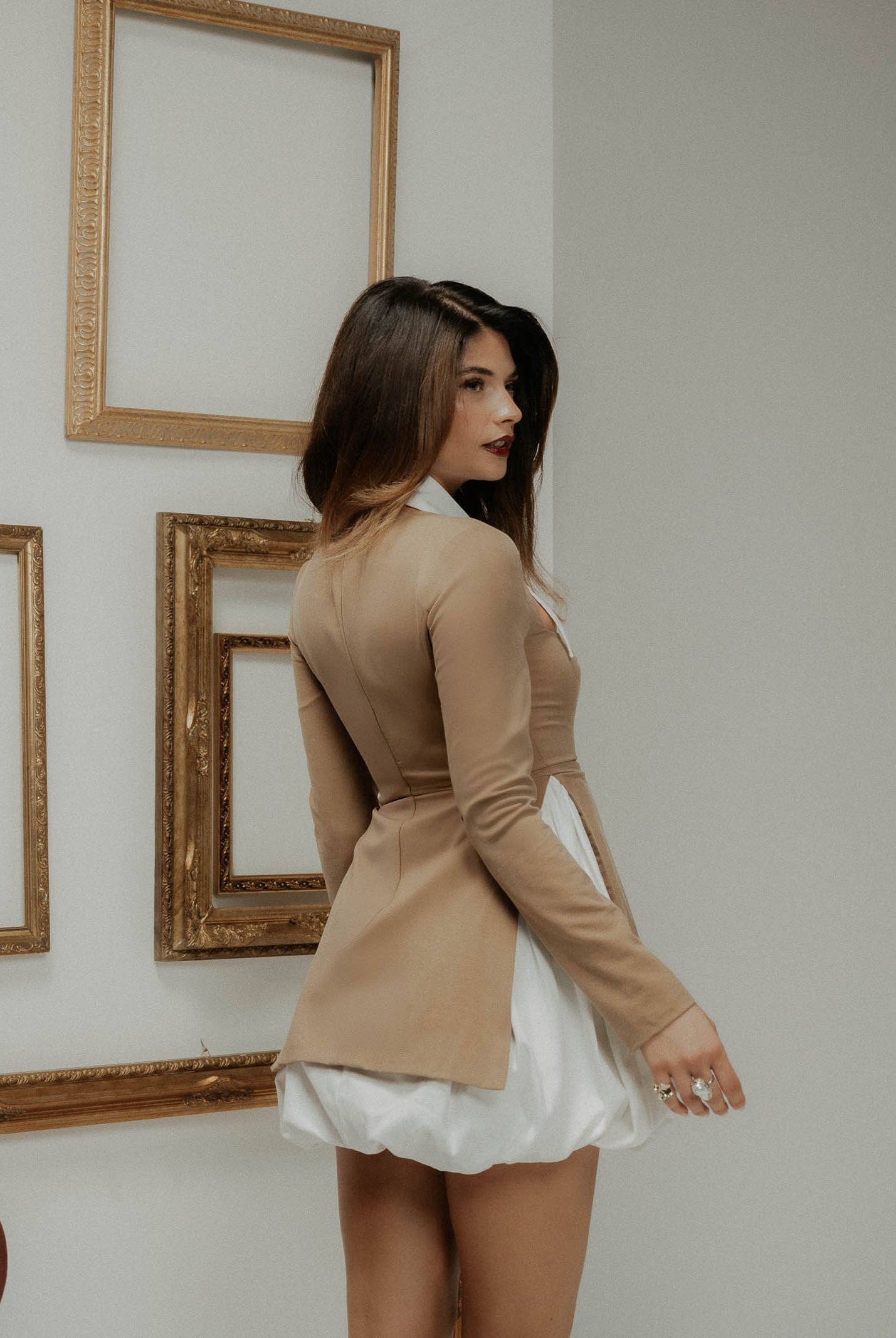 SANTAS Abito corto Noble beige da donna con gonna ballon PV2605 BEBI SANTAS