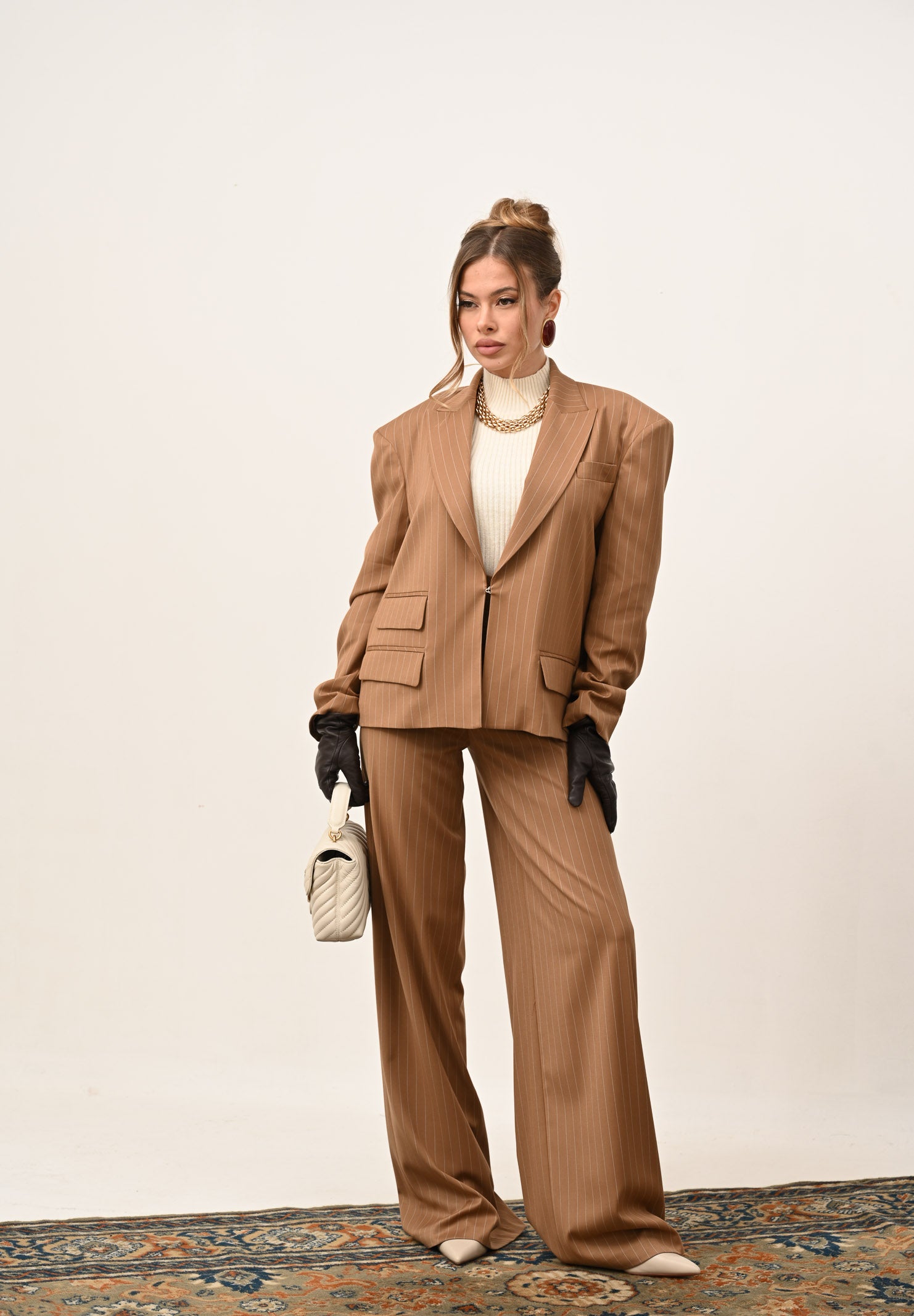 SANTAS Pantalone elegante POUVOIR color miele da donna con micro gessatura PV2626 MI SANTAS