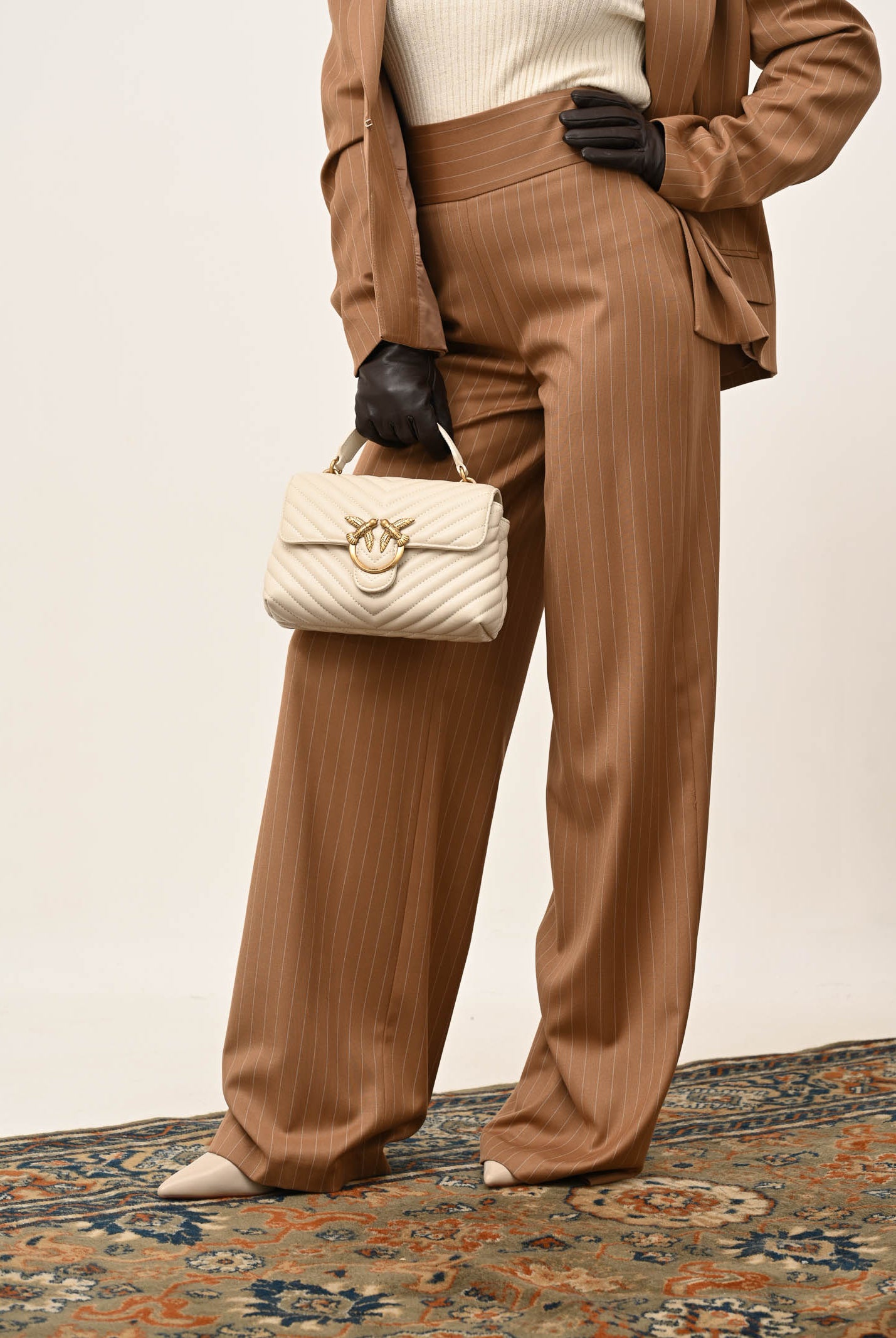 SANTAS Pantalone elegante POUVOIR color miele da donna con micro gessatura PV2626 MI SANTAS