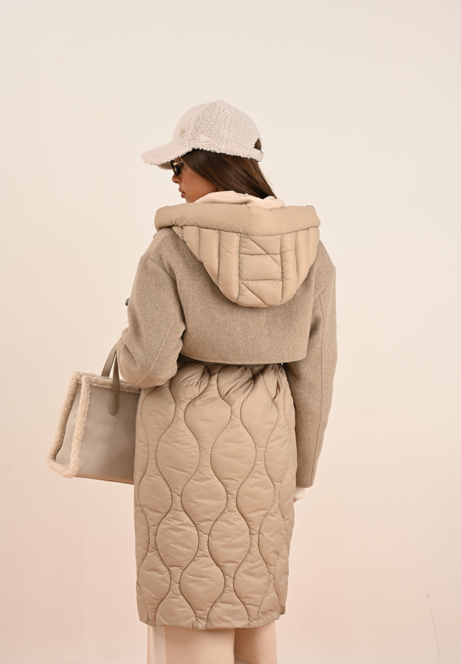 VICOLO Cappotto beige da donna con dettagli trapuntati TF0028 BE VICOLO