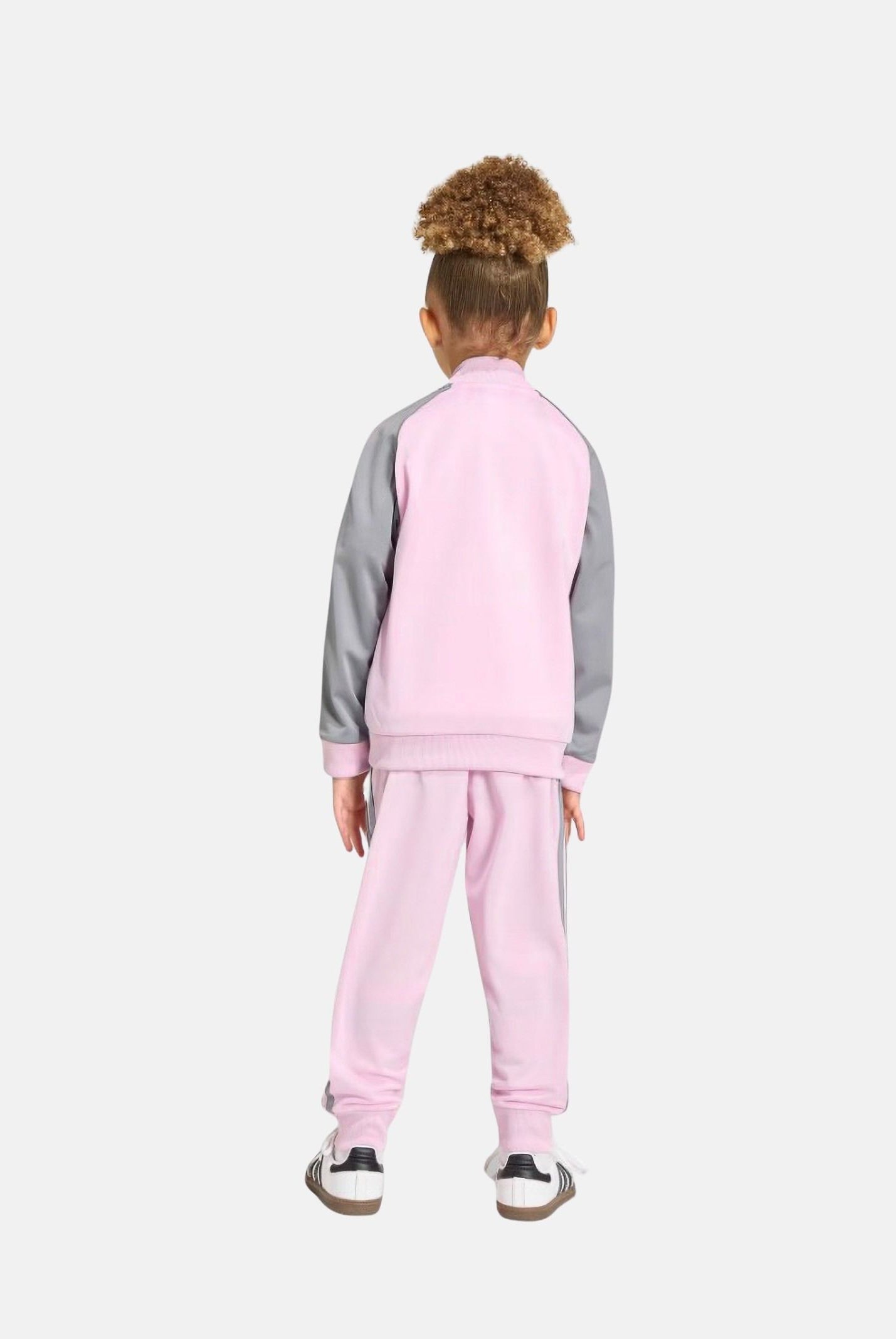 ADIDAS ORIGINALS Tuta SST completa color orchid-fusion, rosa chiaro da bambina con logo Trefoil ricamato <BR/> HZ6614 . ADIDAS ORIGINALS
