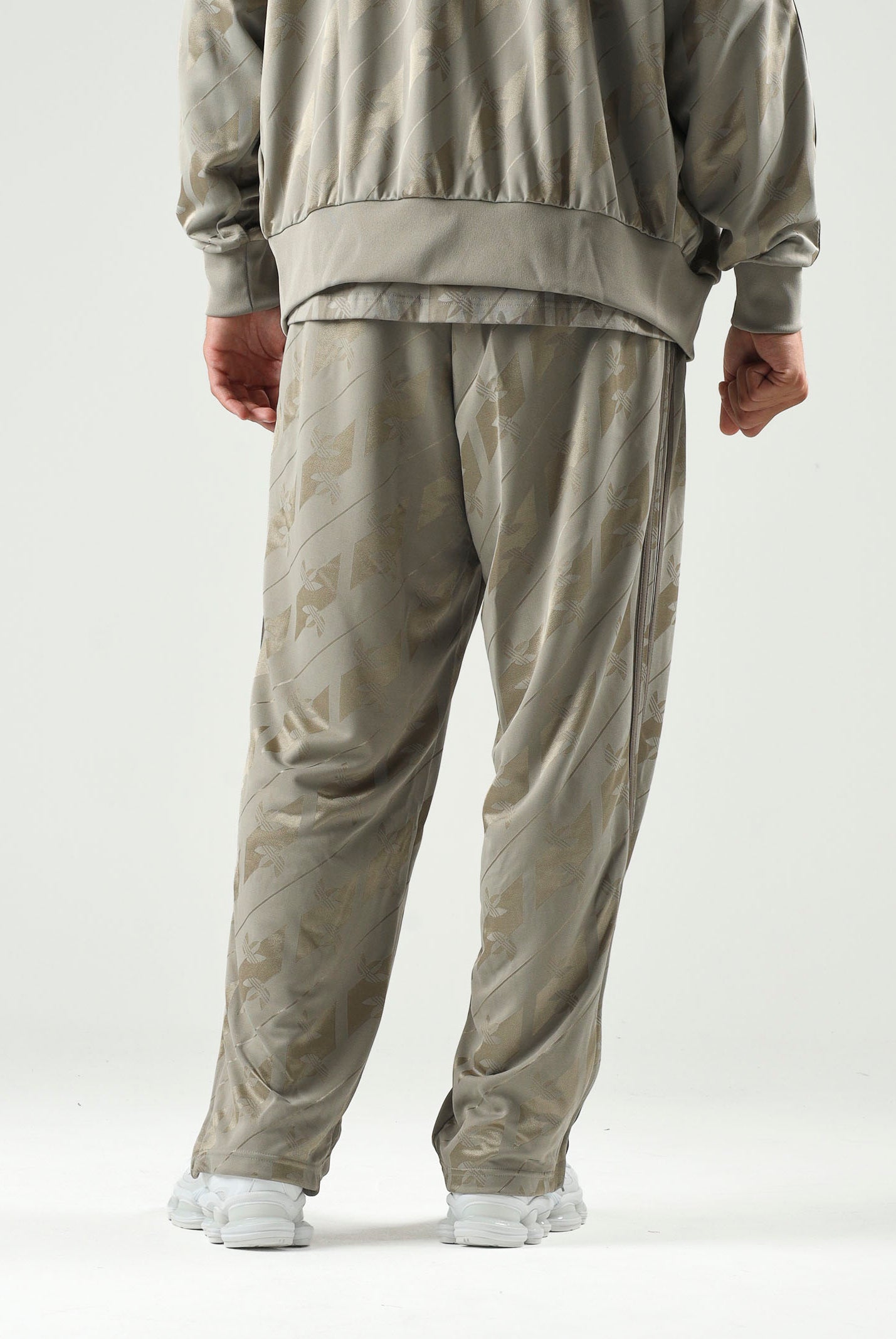 ADIDAS ORIGINALS Pantaloni TRACK PANTS MONOGRAM beige da uomo IA4541 . ADIDAS ORIGINALS