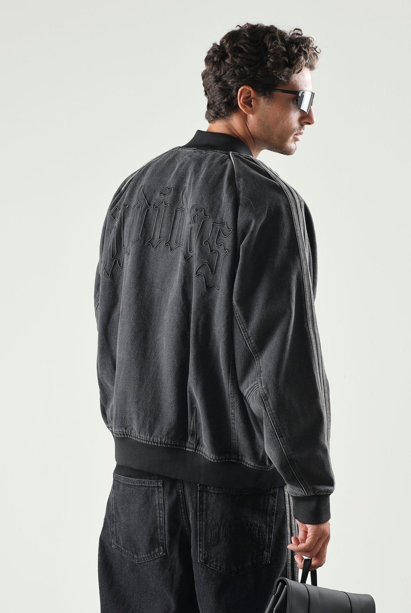 ADIDAS ORIGINALS Giubbotto/ giacca da allenamento in denim da uomo IB6948 . ADIDAS ORIGINALS