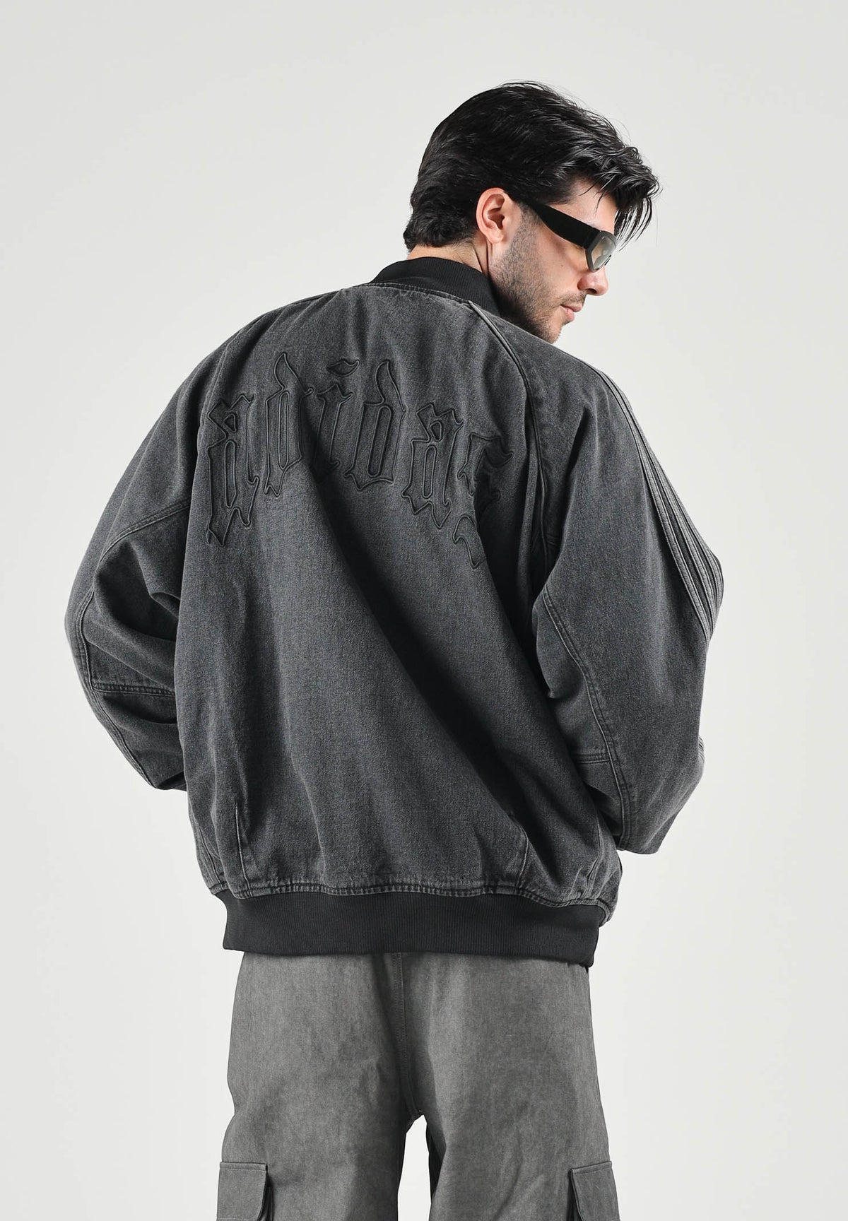 ADIDAS ORIGINALS Giubbotto/ giacca da allenamento in denim da uomo IB6948 . ADIDAS ORIGINALS