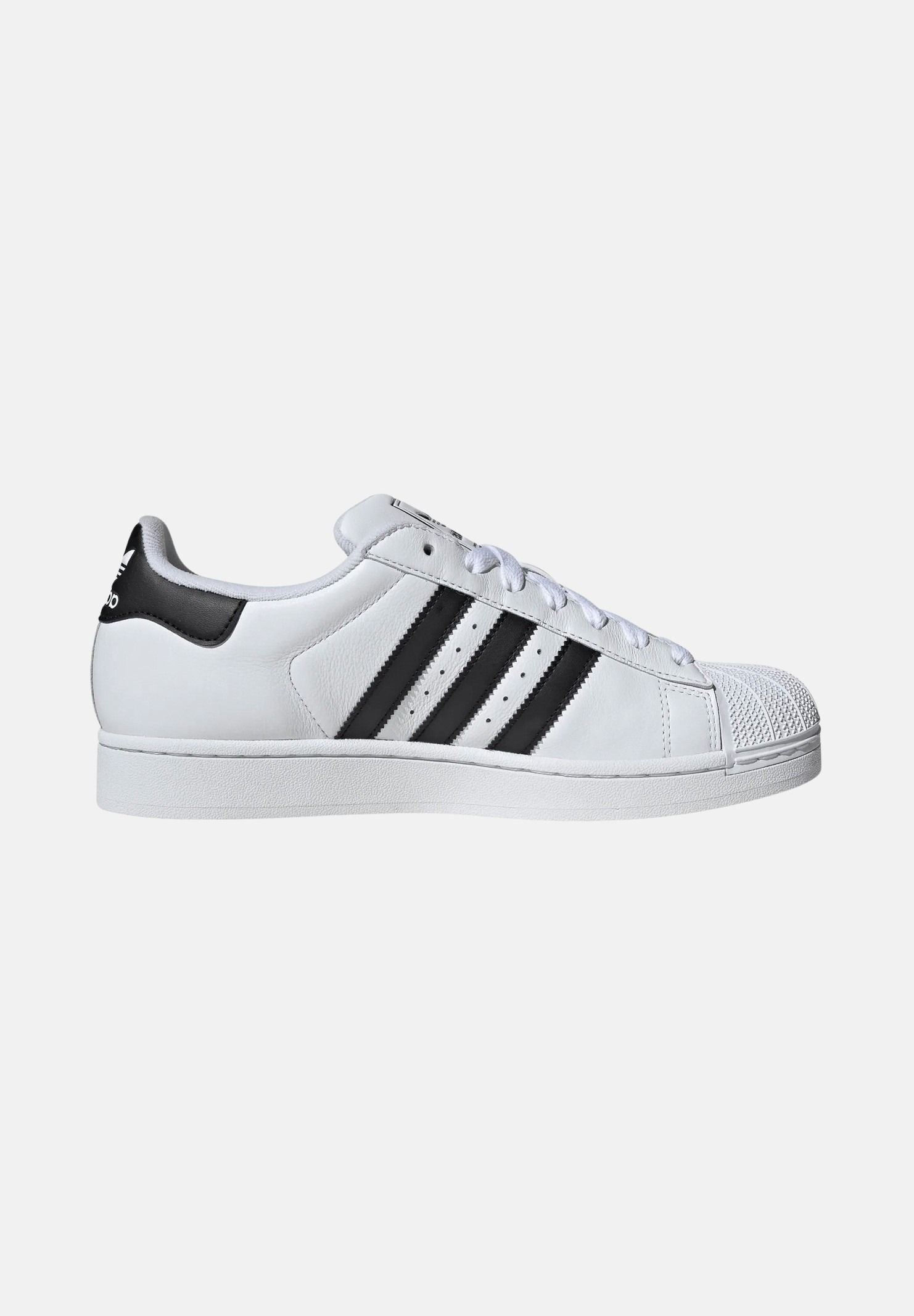 ADIDAS ORIGINALS Sneakers SUPERSTAR bianche e nere per uomo e donna con 3-Stripes laterali <BR/> IH8659 . ADIDAS ORIGINALS