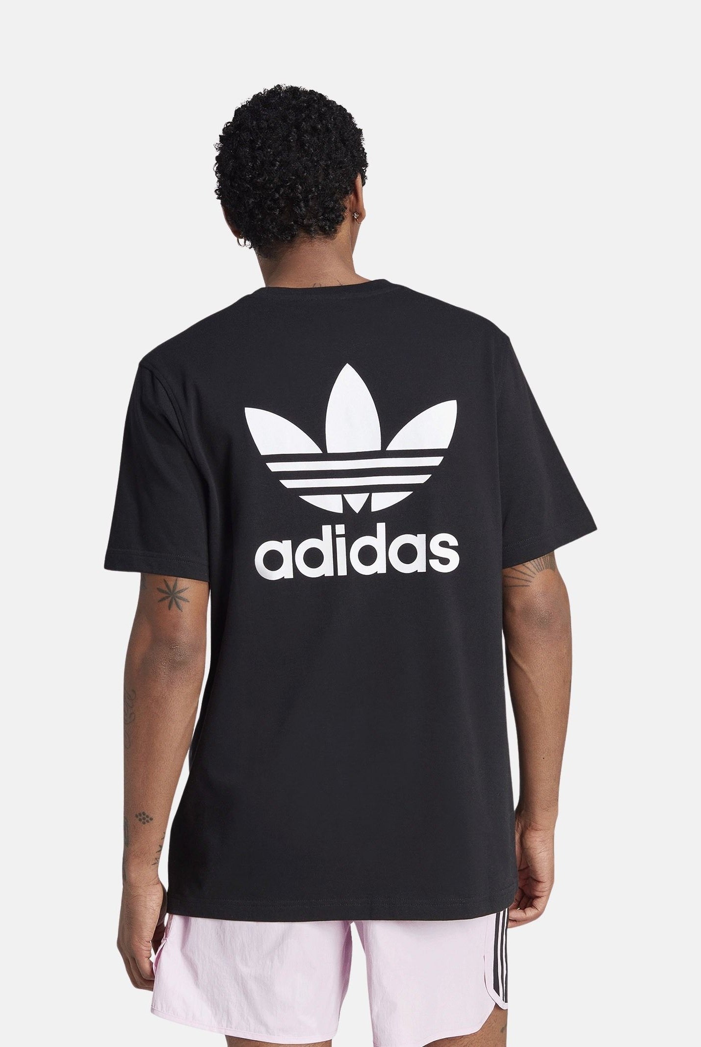 ADIDAS ORIGINALS T-shirt ADICOLOR CLASSIS a manica corta nera da uomo II5760 . ADIDAS ORIGINALS