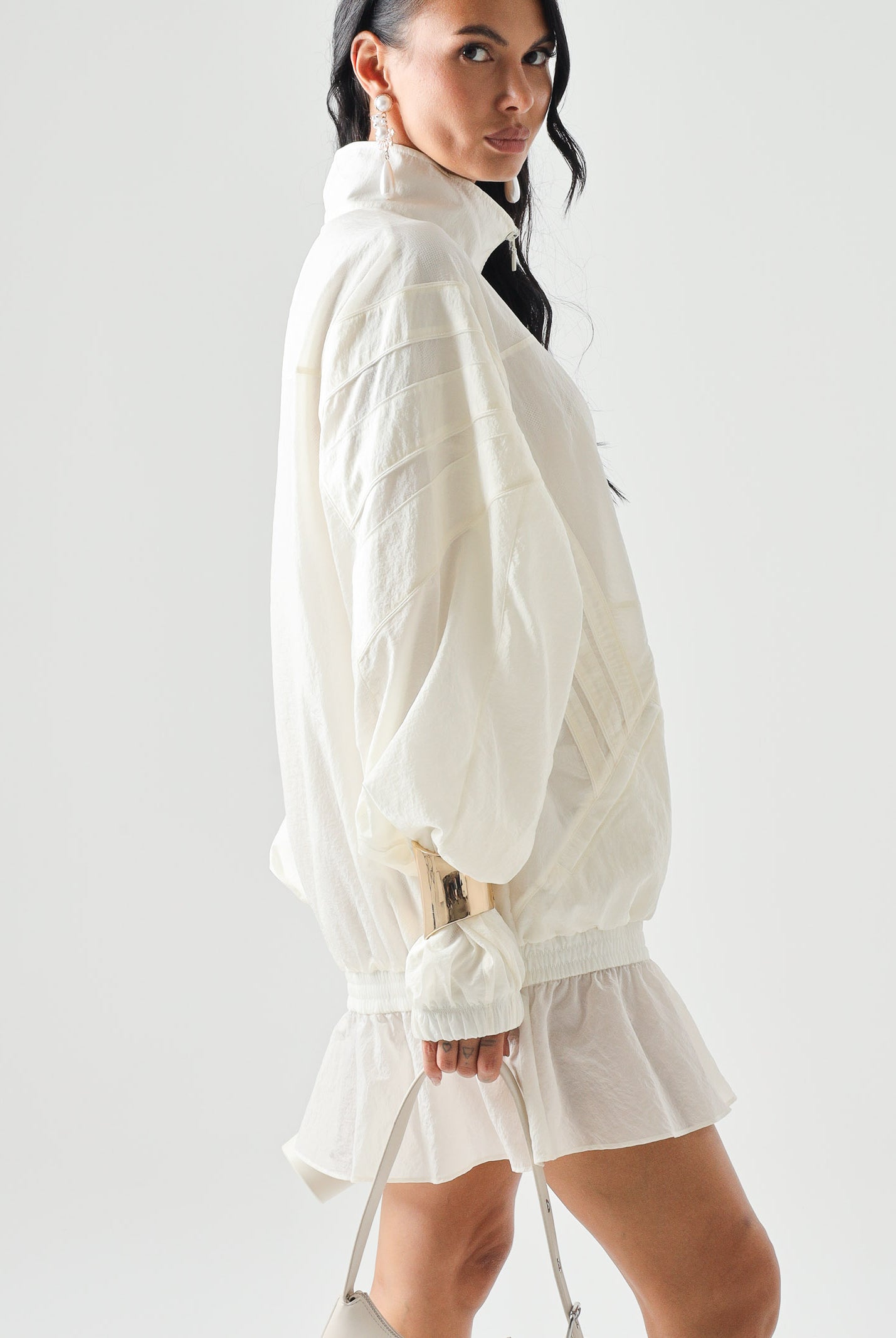 ADIDAS ORIGINALS Giubbotto SANTIAGO WOVEN biaco da donna con collo alto<BR/> KC9132 . ADIDAS ORIGINALS