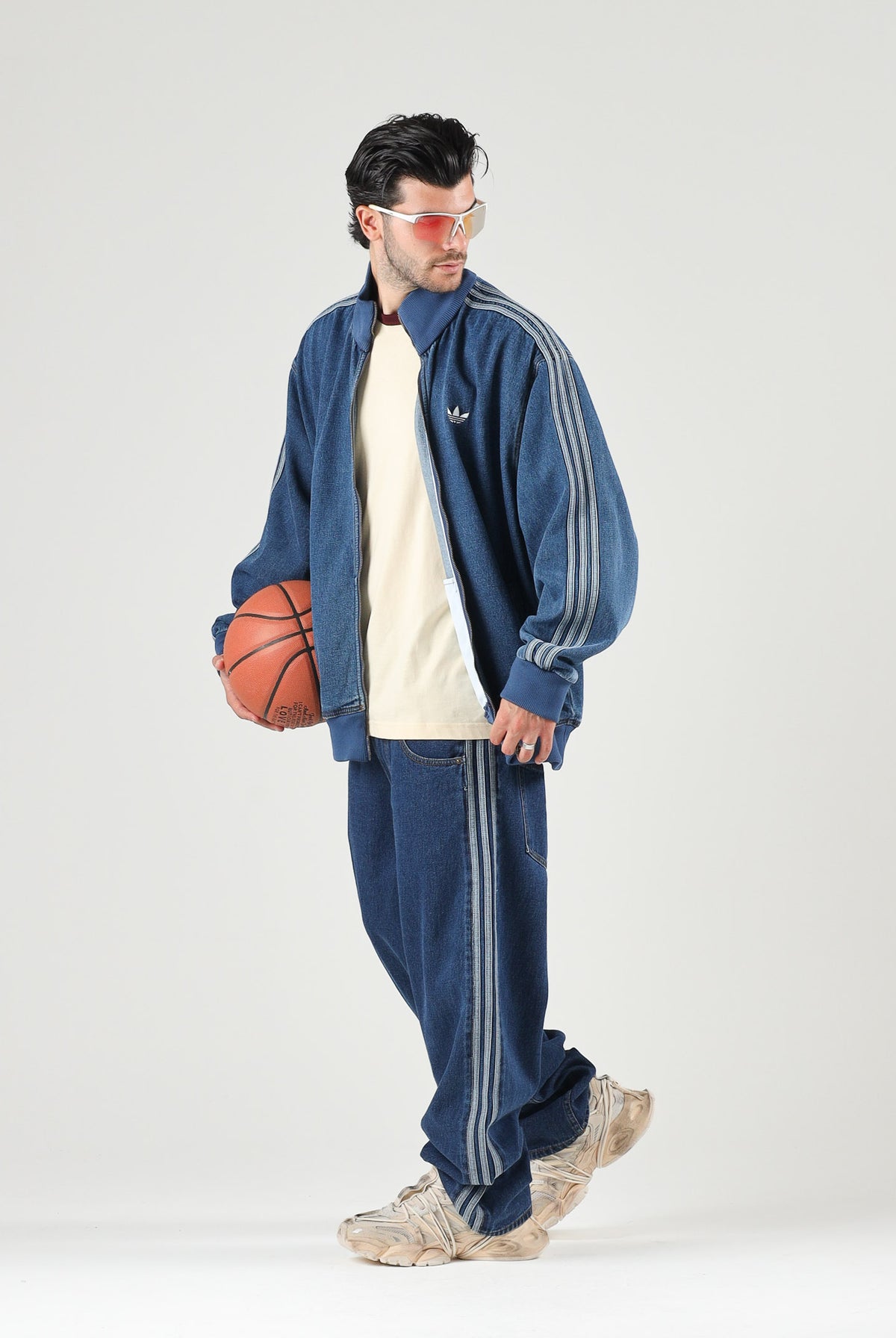 ADIDAS ORIGINALS Jeans Firebird Adicolor in denim medio da uomo KD1499 . ADIDAS ORIGINALS