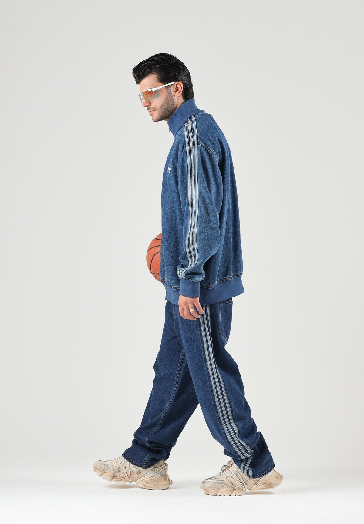ADIDAS ORIGINALS Jeans Firebird Adicolor in denim medio da uomo KD1499 . ADIDAS ORIGINALS