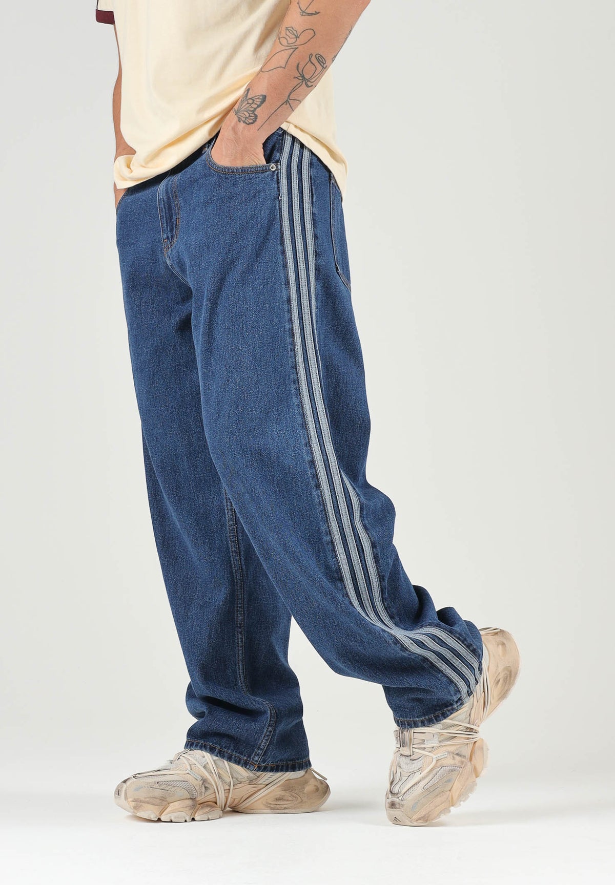 ADIDAS ORIGINALS Jeans Firebird Adicolor in denim medio da uomo KD1499 . ADIDAS ORIGINALS