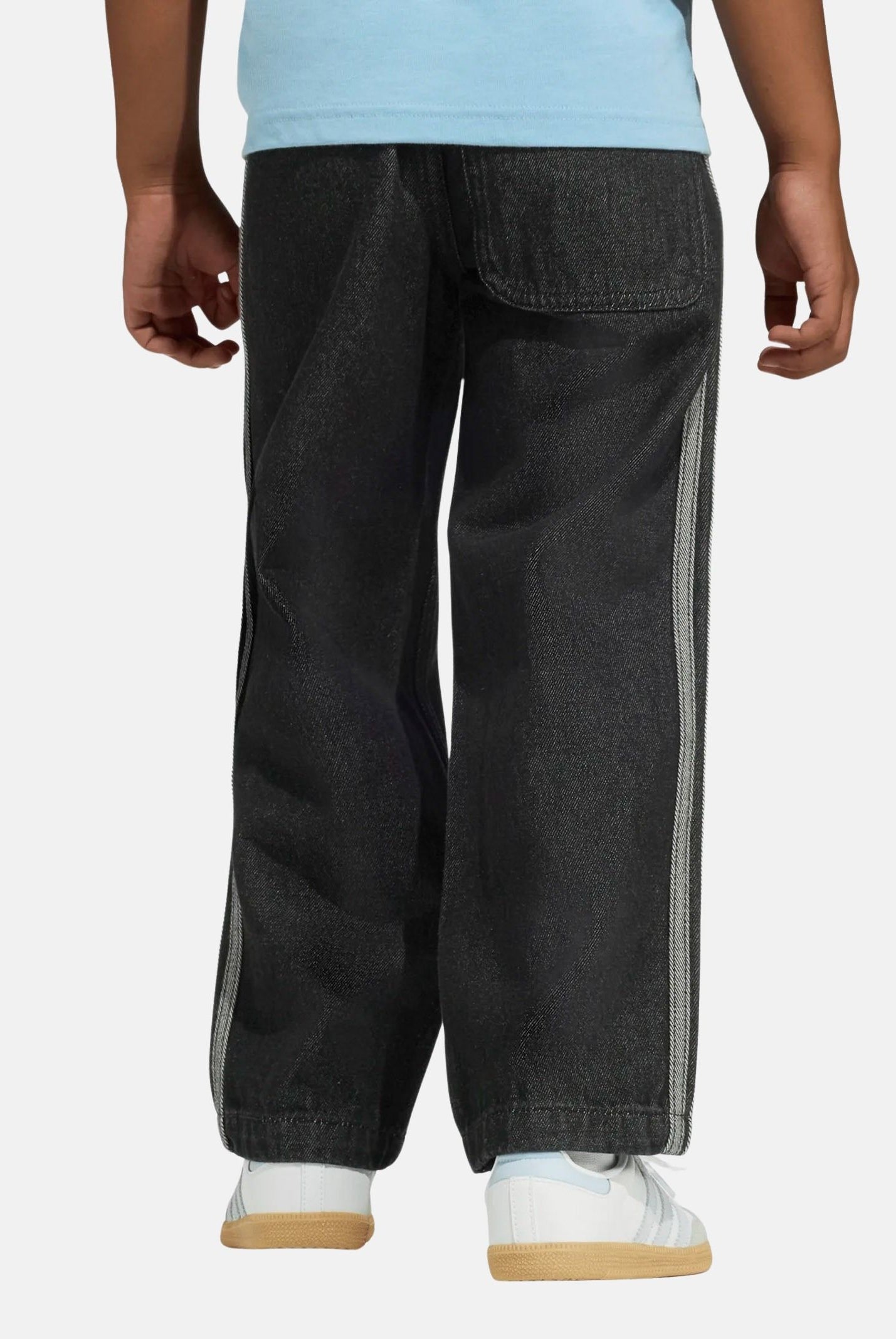 ADIDAS ORIGINALS Pantaloni FIREBIRD DENIM TRACK neroper bambino e bambina con iconiche 3-Stripes laterali. KD5809 . ADIDAS ORIGINALS