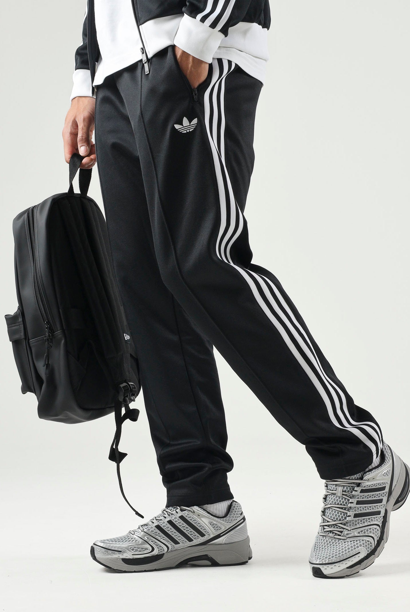 ADIDAS ORIGINALS Pantaloni sportivi da uomo KE3530 . ADIDAS ORIGINALS