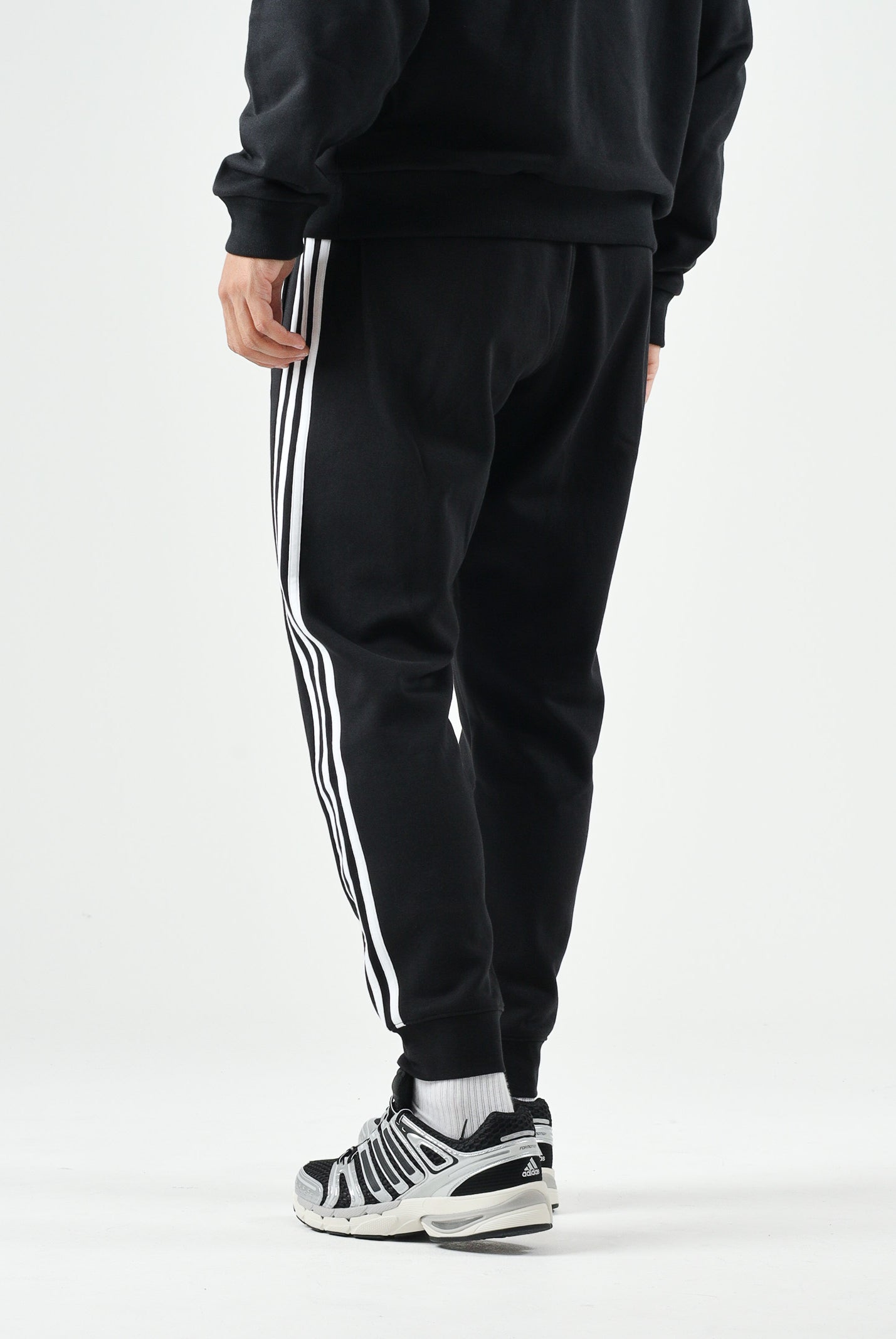 ADIDAS ORIGINALS pantaloni sportivi Pantaloni da tuta 3-Stripes black nero uomo. KE3562 . ADIDAS ORIGINALS