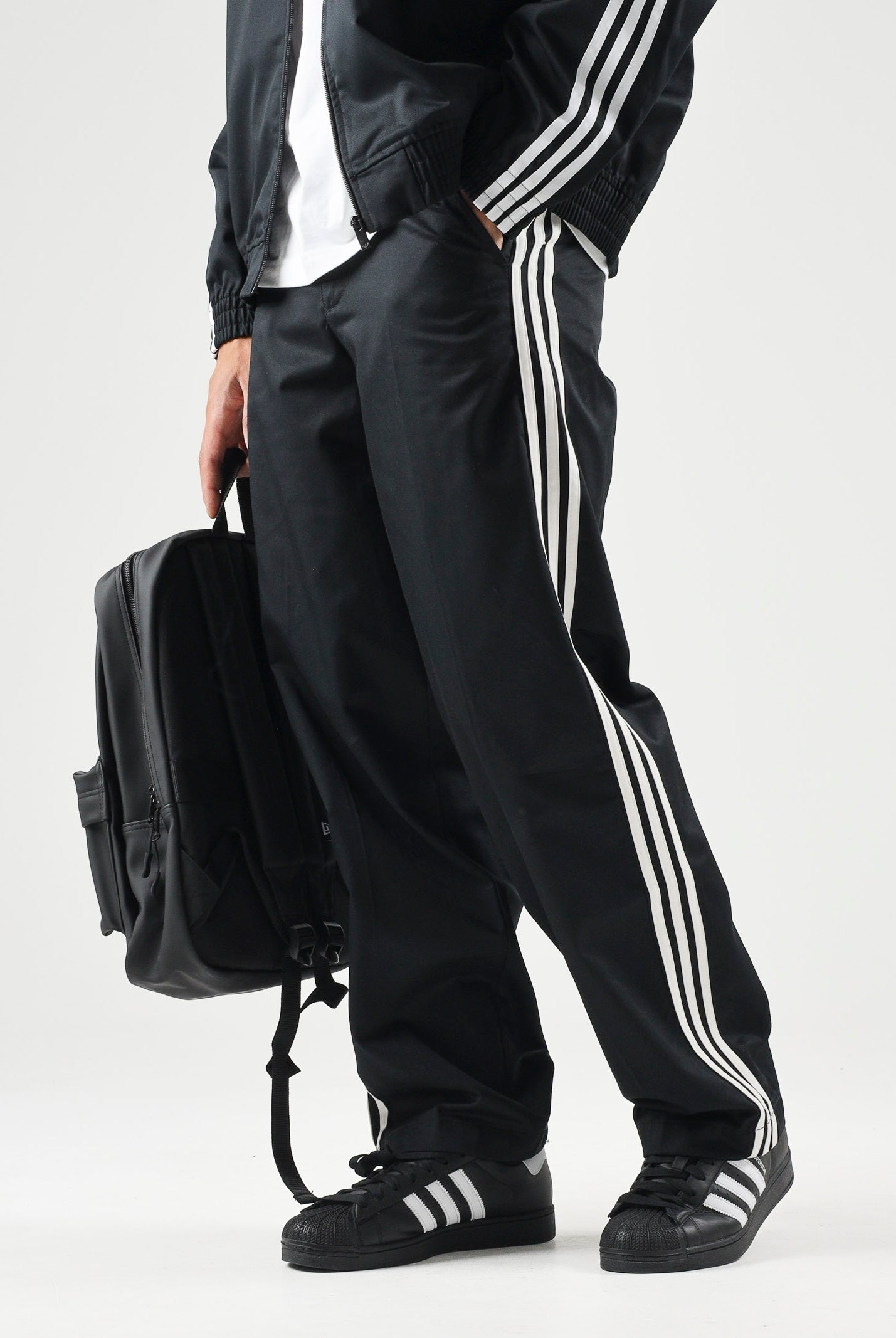 ADIDAS ORIGINALS Pantaloni PLEATED 3 stripes per uomo e donna KE4177 . ADIDAS ORIGINALS