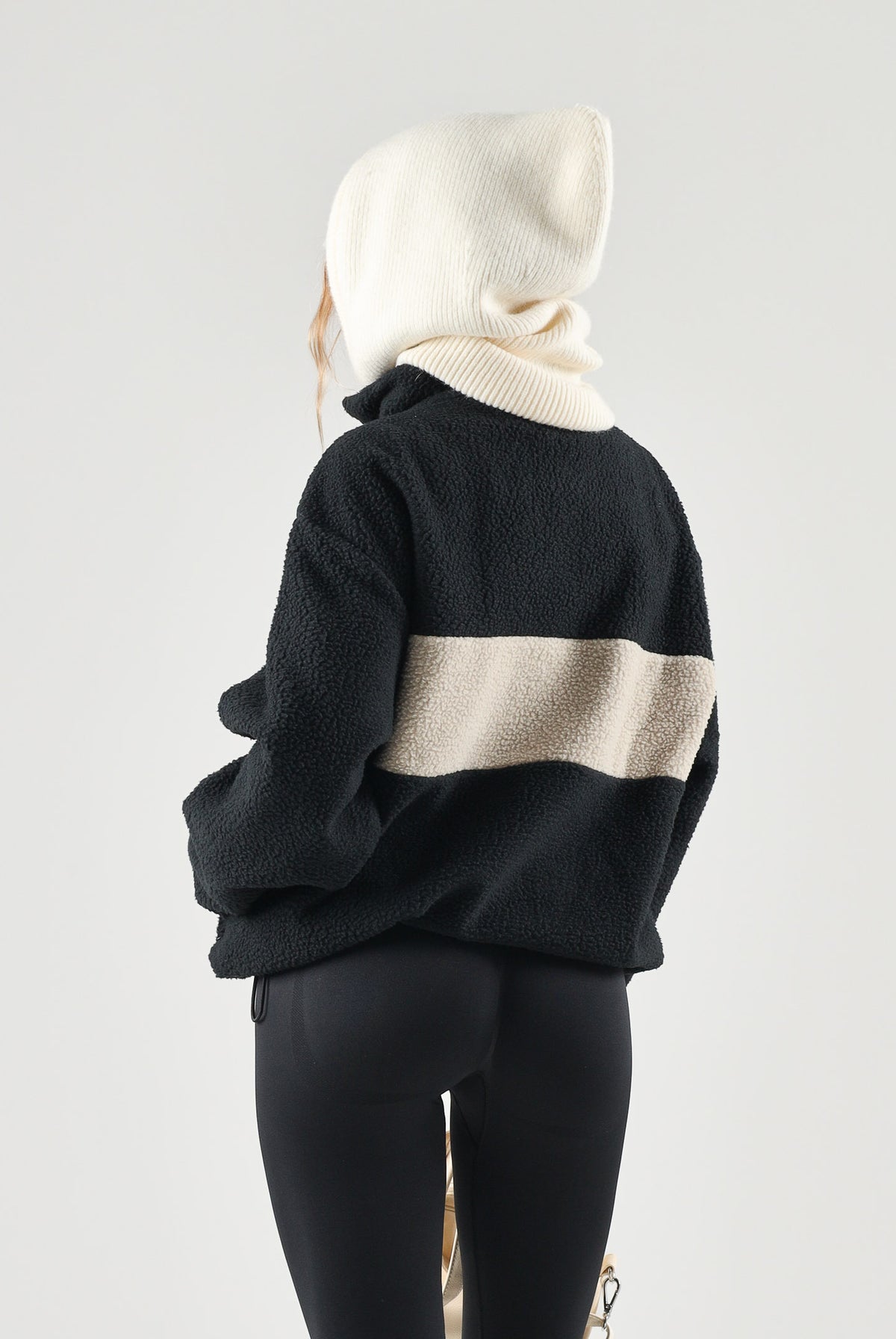 ADIDAS ORIGINALS Pullover mezza zip in pile nero per uomo e donna con mini logo trefoil iconico KG9164 . ADIDAS ORIGINALS