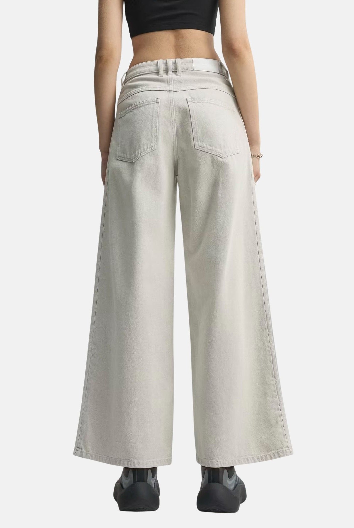 ADIDAS ORIGINALS Pantaloni HIGH-RISE WIDE-LEG DENIM PANTS clear grey grigio, colore basico grigio, donna. KQ6470 . ADIDAS ORIGINALS