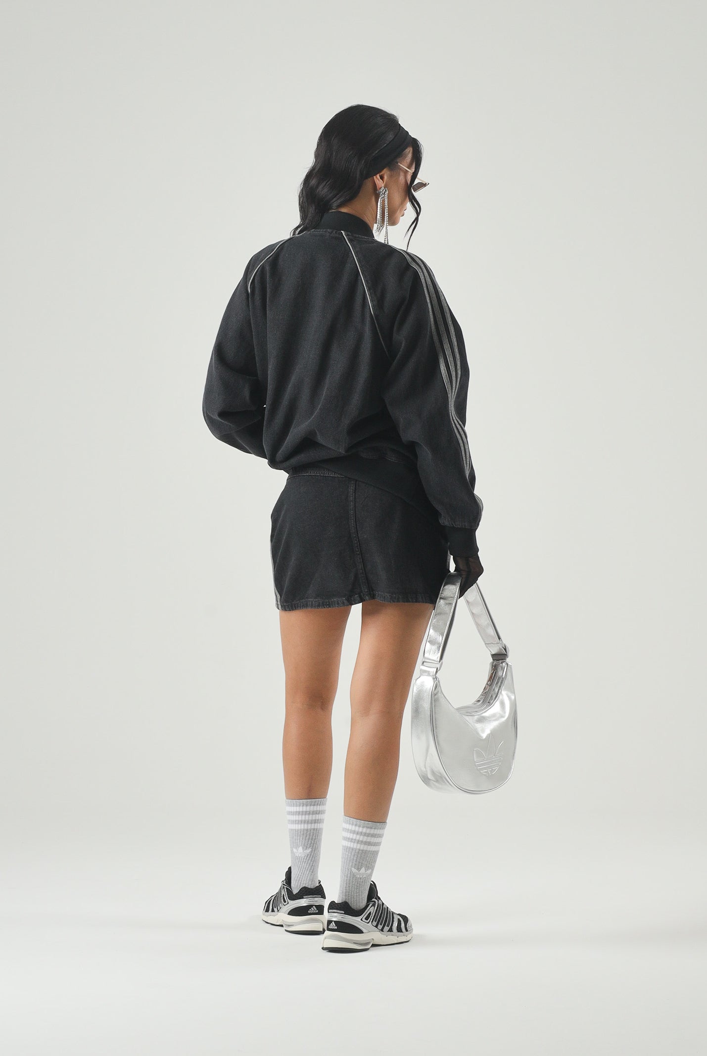 ADIDAS ORIGINALS giacca SST Oversized Denim Tracktop True Black Denim nera donna. KQ6471 . ADIDAS ORIGINALS