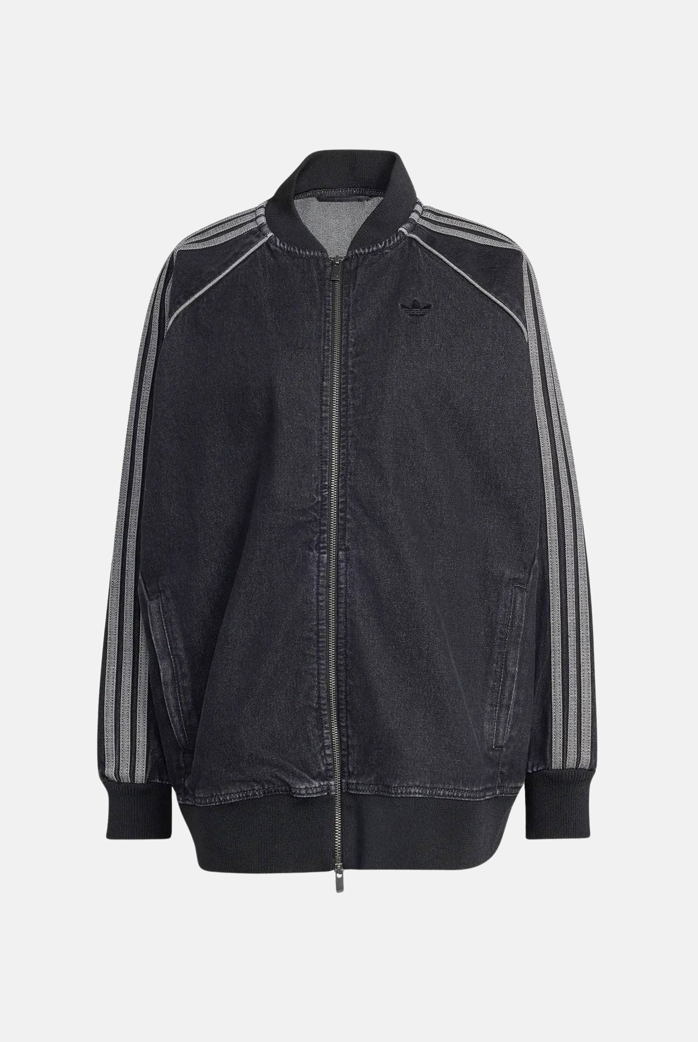 ADIDAS ORIGINALS Giacca SST Oversized Denim Tracktop True Black Denim nera da donna. KQ6471 . ADIDAS ORIGINALS