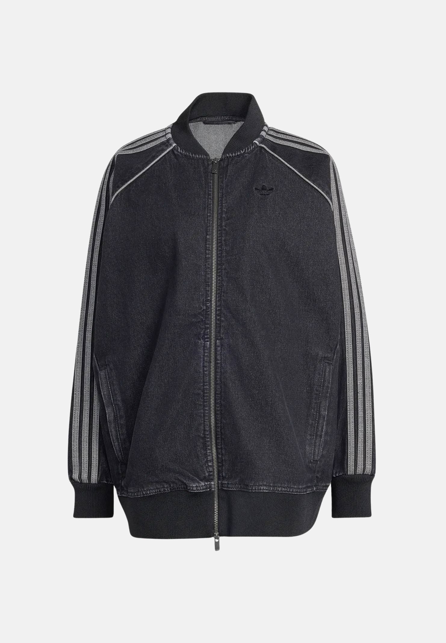 ADIDAS ORIGINALS Giacca SST Oversized Denim Tracktop True Black Denim nera da donna. KQ6471 . ADIDAS ORIGINALS
