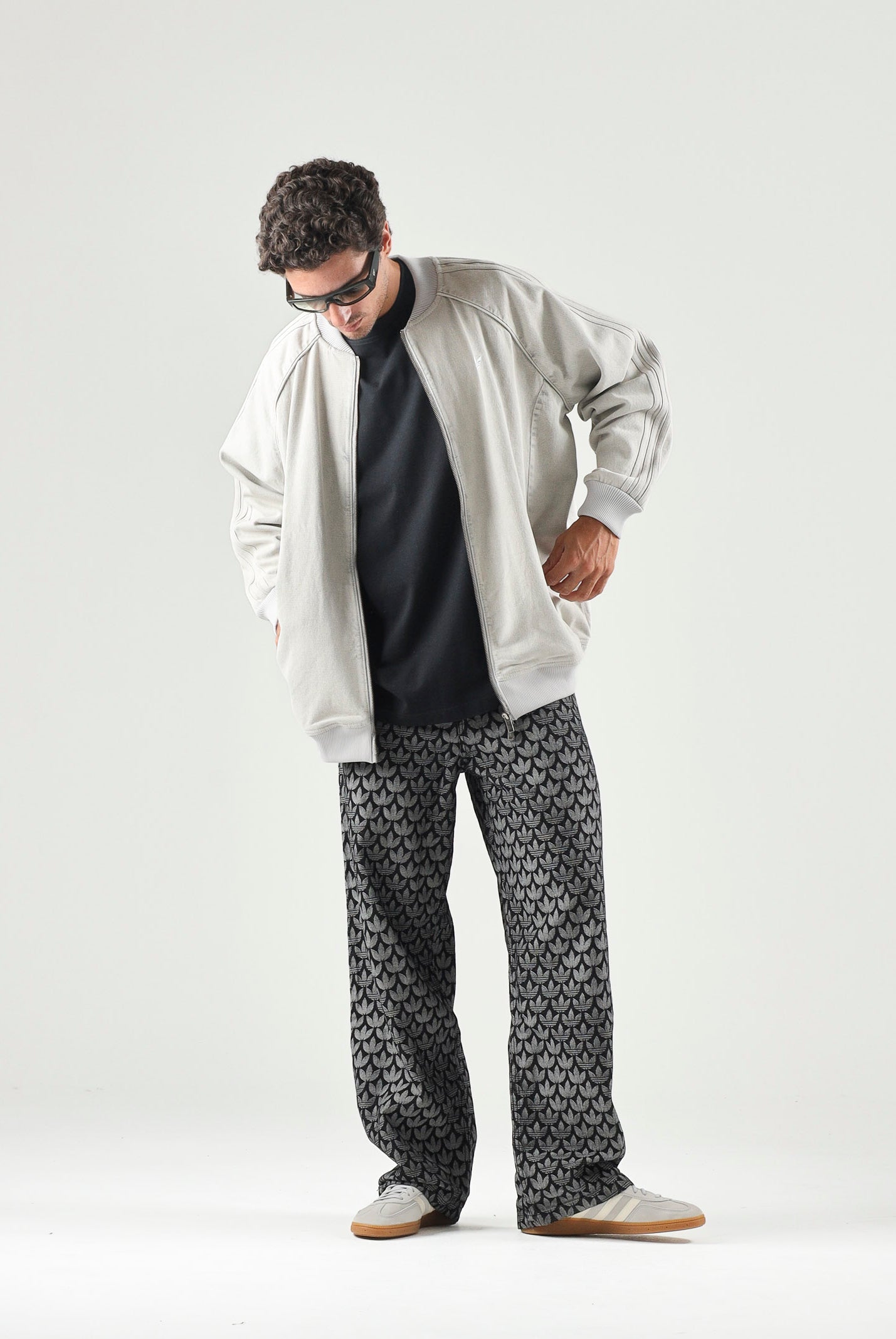 ADIDAS ORIGINALS Giacca SST OVERSIZED DENIM grigio chiaro da donna in tinta unita KQ6472 . ADIDAS ORIGINALS