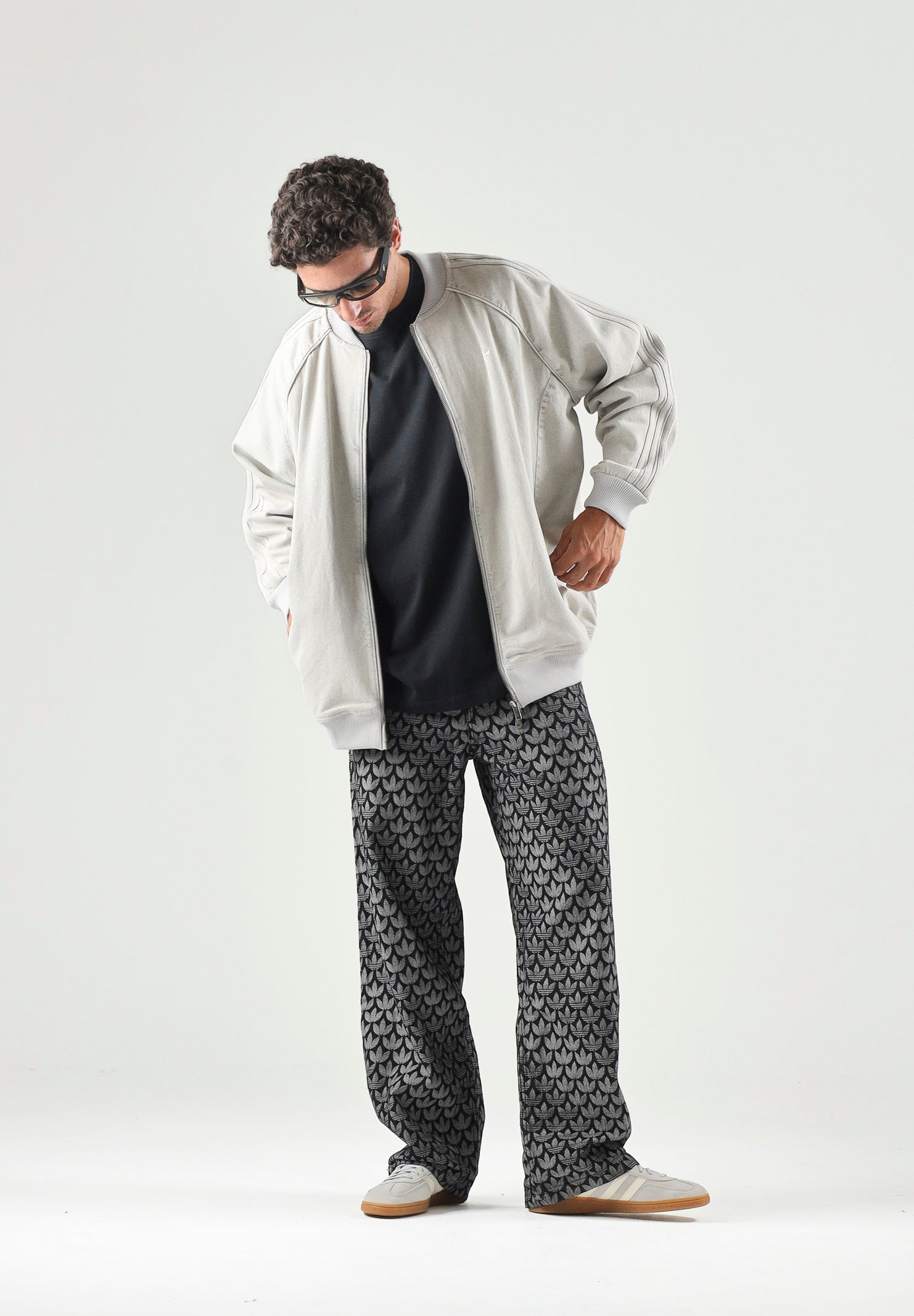 ADIDAS ORIGINALS Giacca SST OVERSIZED DENIM grigio chiaro da donna in tinta unita KQ6472 . ADIDAS ORIGINALS