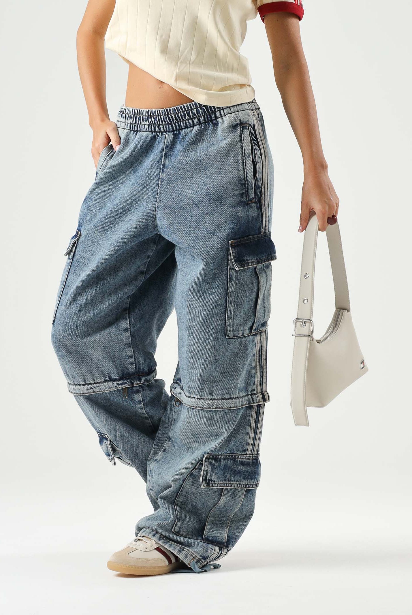 ADIDAS ORIGINALS Jeans cargo Blue blu da uomo e donna con tasche applicate KQ6479 . ADIDAS ORIGINALS