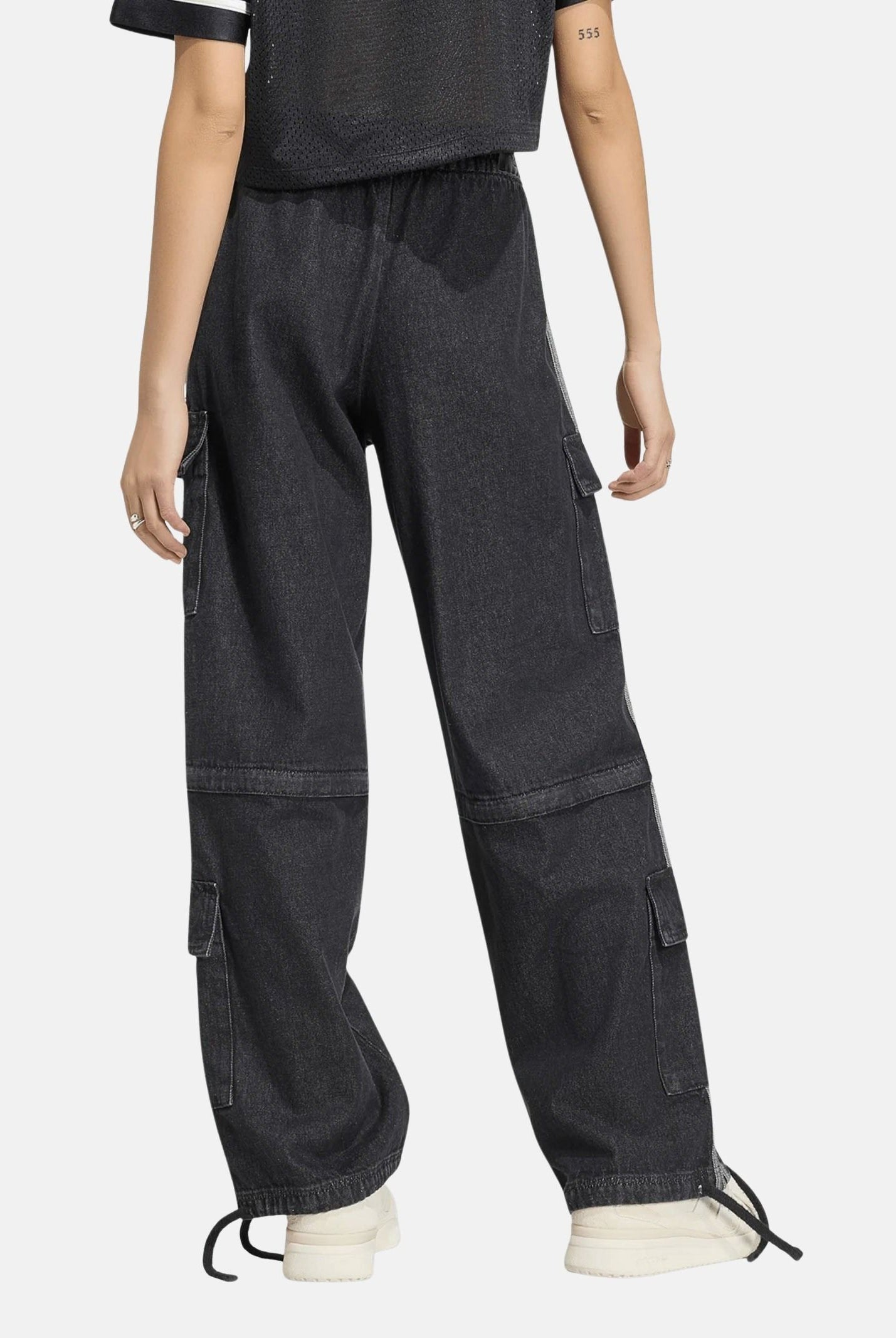 ADIDAS ORIGINALS Jeans MID RISE nero per uomo e donna con tasche cargo KQ6480 . ADIDAS ORIGINALS