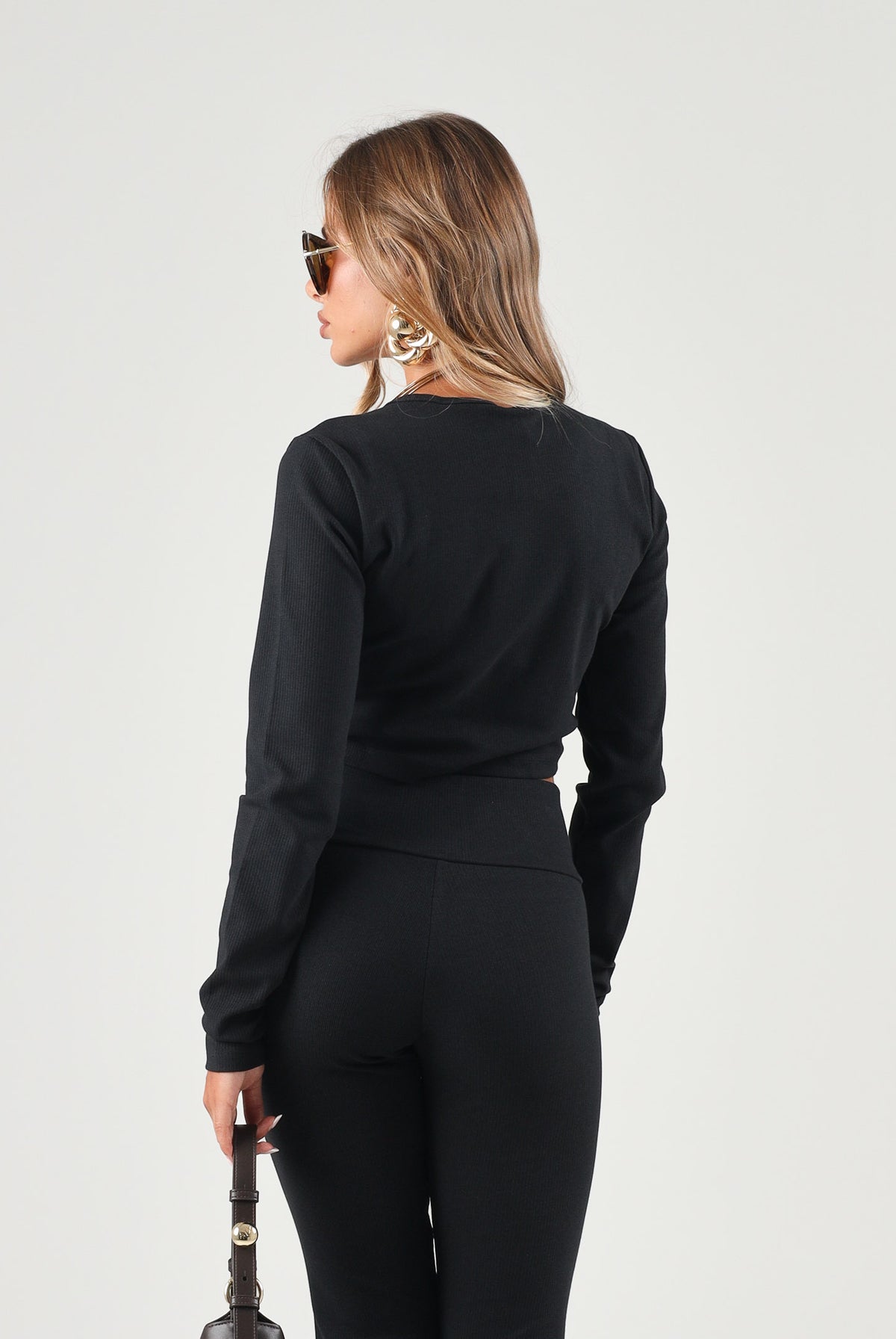 ADIDAS ORIGINALS Maglia girocollo LONG SLEEVE nero da donna a maniche lunghe con taglio cropped KR1098 . ADIDAS ORIGINALS