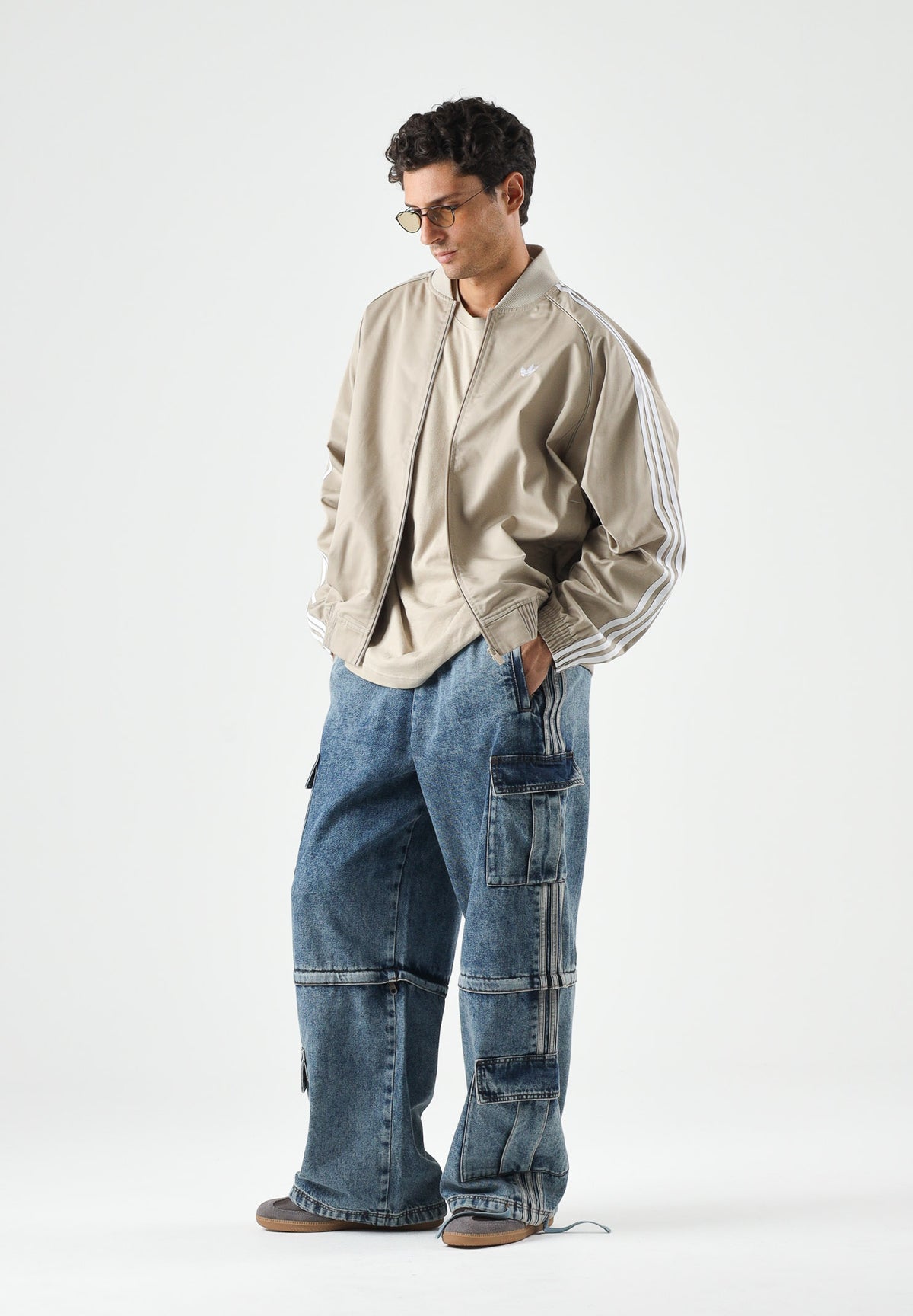 ADIDAS ORIGINALS Felpa con zip SST ADICOLOR beige da uomo con iconiche 3-stripes KR1369 . ADIDAS ORIGINALS