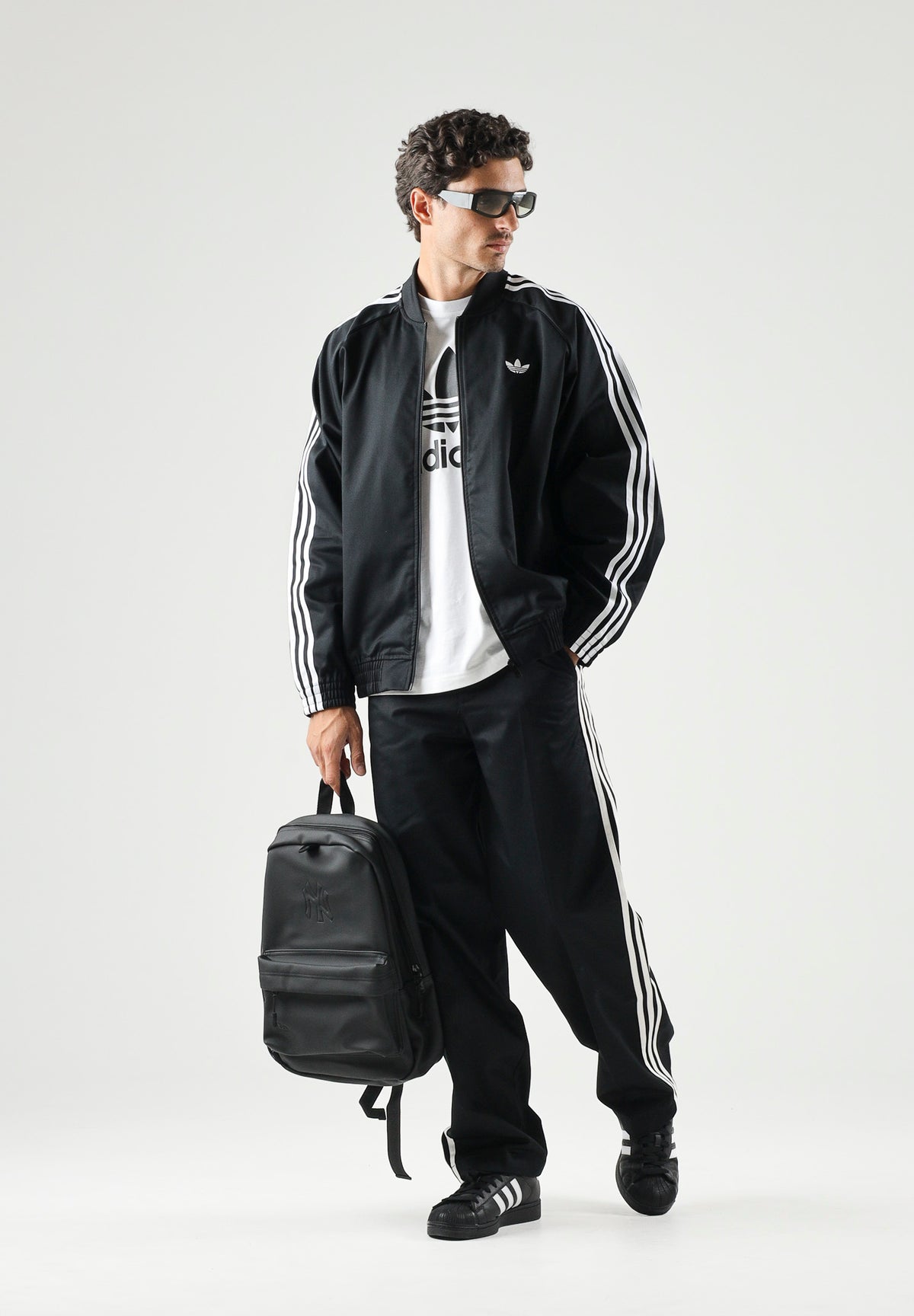 ADIDAS ORIGINALS Felpa con zip SST ADICOLOR CLASSICS nera da uomo KR1371 . ADIDAS ORIGINALS