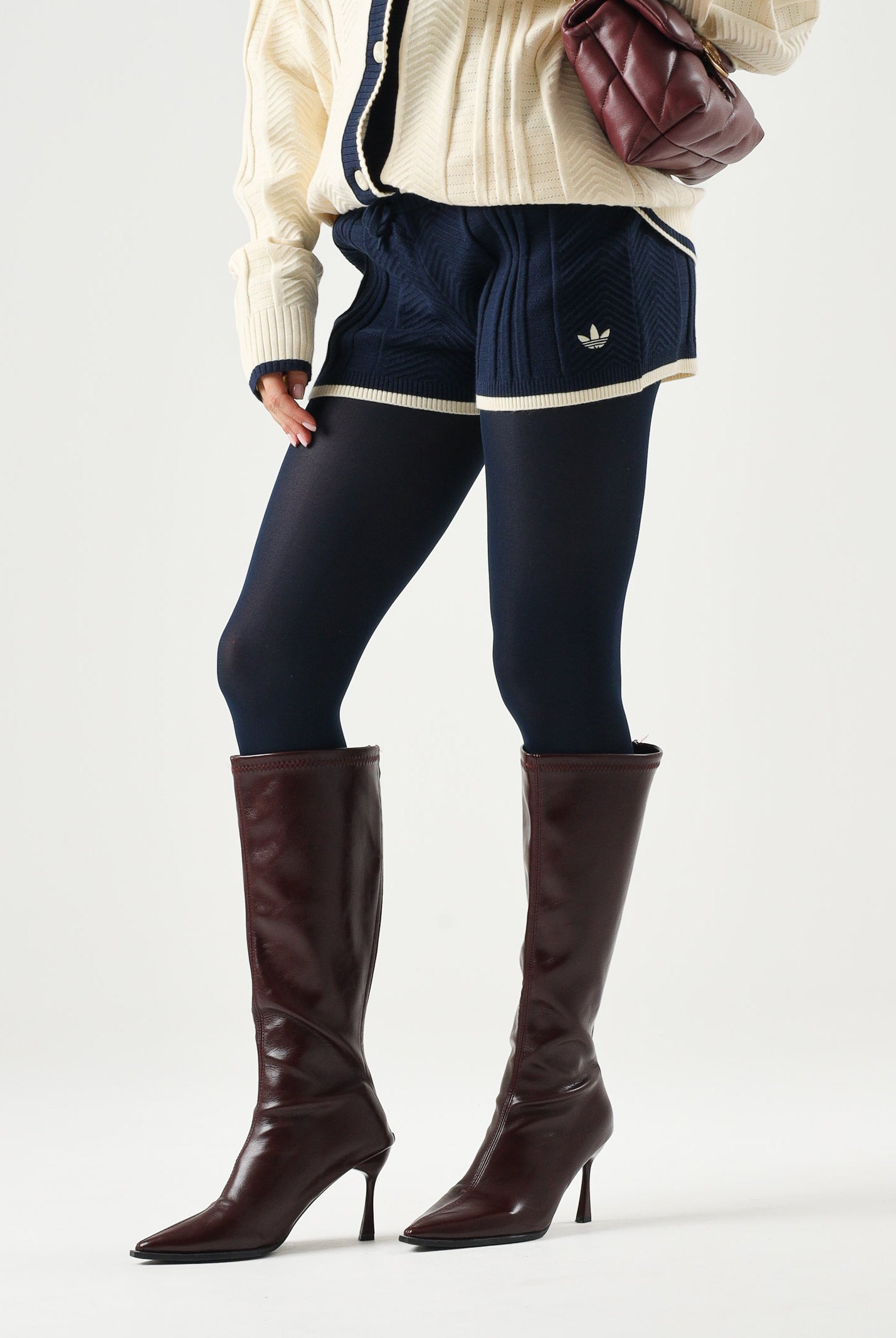 ADIDAS ORIGINALS Shorts CABLE KNIT NIGHT indigo blu notte da donna con lavorazione a trecce<BR/> KR7050 . ADIDAS ORIGINALS