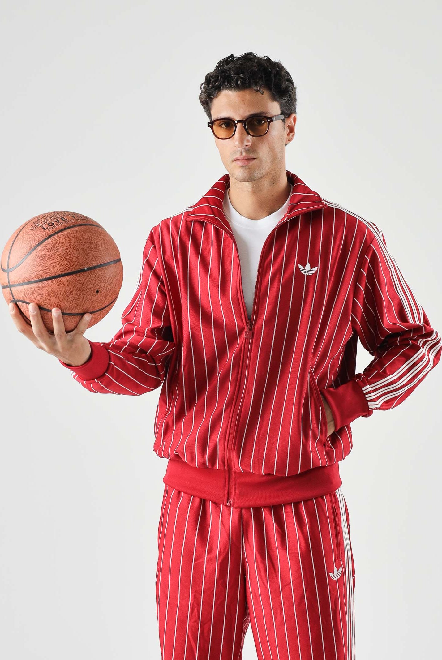 ADIDAS ORIGINALS felpa con zip Firebird Pinstripes Track Top team victory red rosso, colore basico rosso, uomo. KR7227 . ADIDAS ORIGINALS