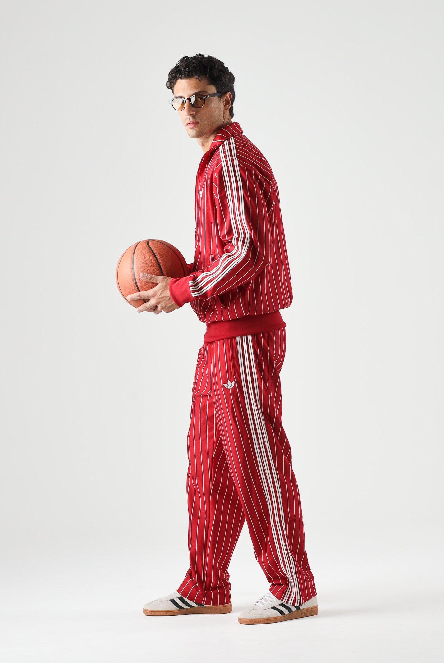ADIDAS ORIGINALS Pantaloni sportivi Firebird Pinstripes Track Pants team victory red rosso, colore basico rosso, uomo. KR7230 . ADIDAS ORIGINALS