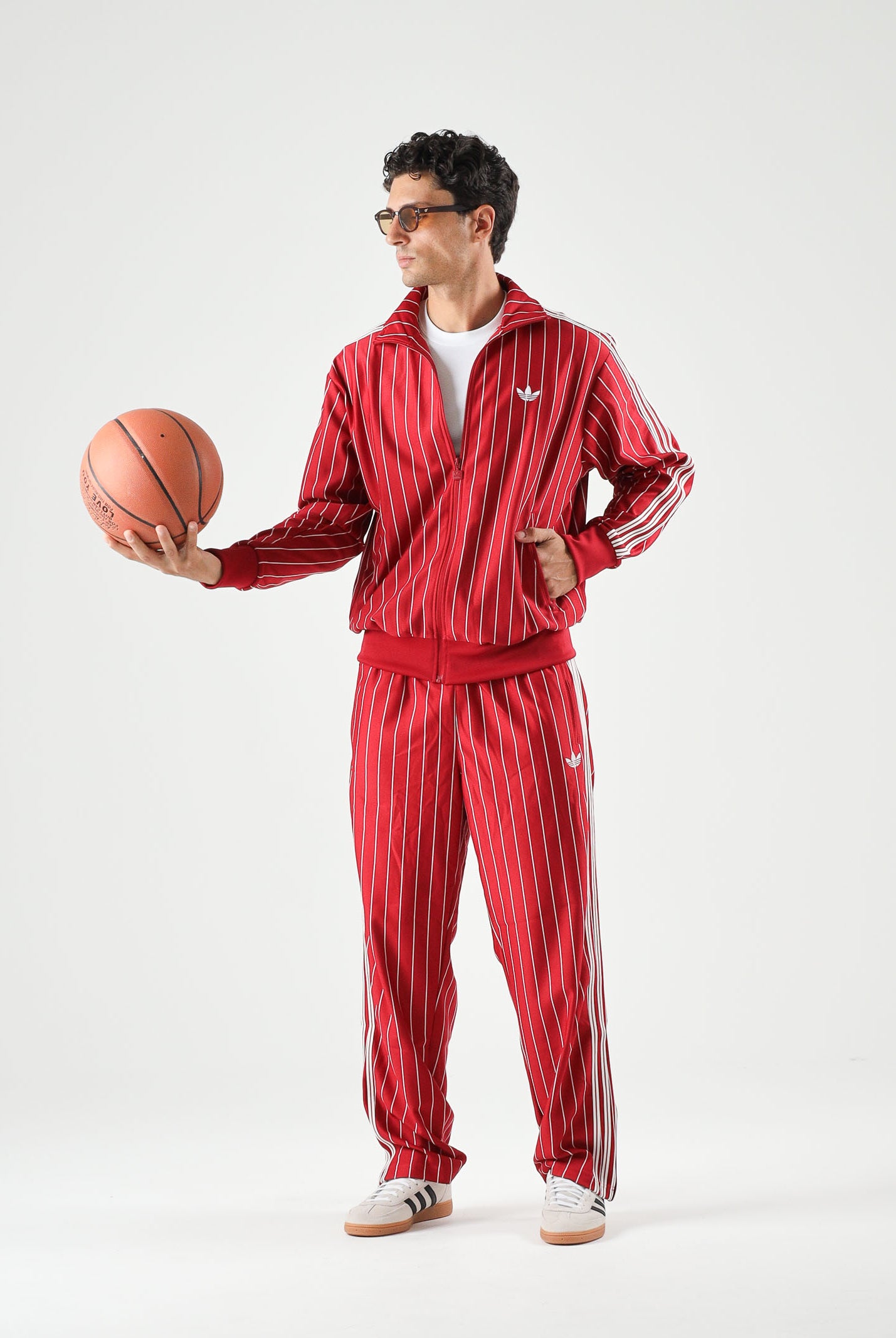 ADIDAS ORIGINALS Pantaloni sportivi Firebird Pinstripes Track Pants team victory red rosso, colore basico rosso, uomo. KR7230 . ADIDAS ORIGINALS