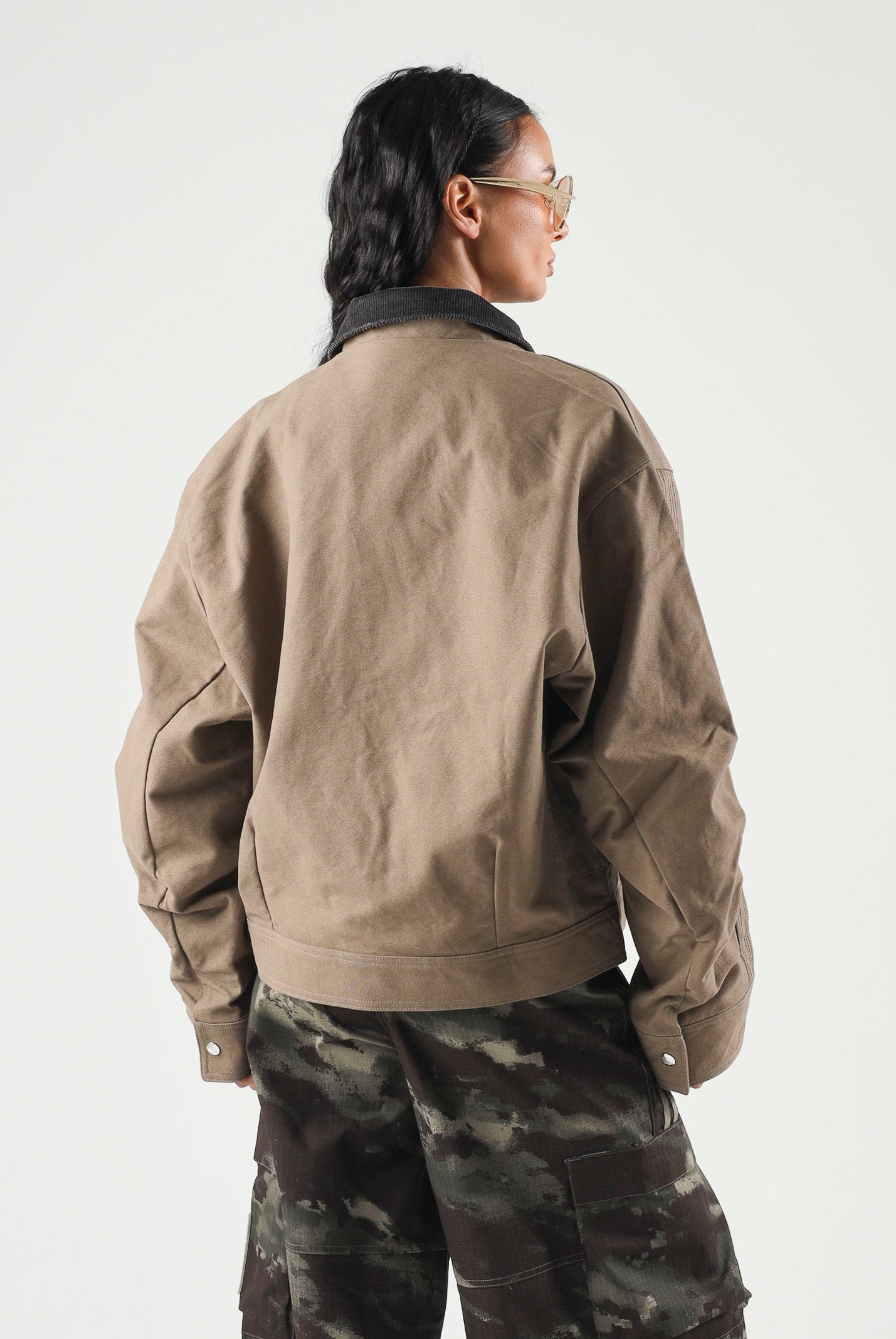 ADIDAS ORIGINALS Bomber giubbotto di jeans PREMIUM ESSENTIALS beige per uomo e donna KR9657 . ADIDAS ORIGINALS