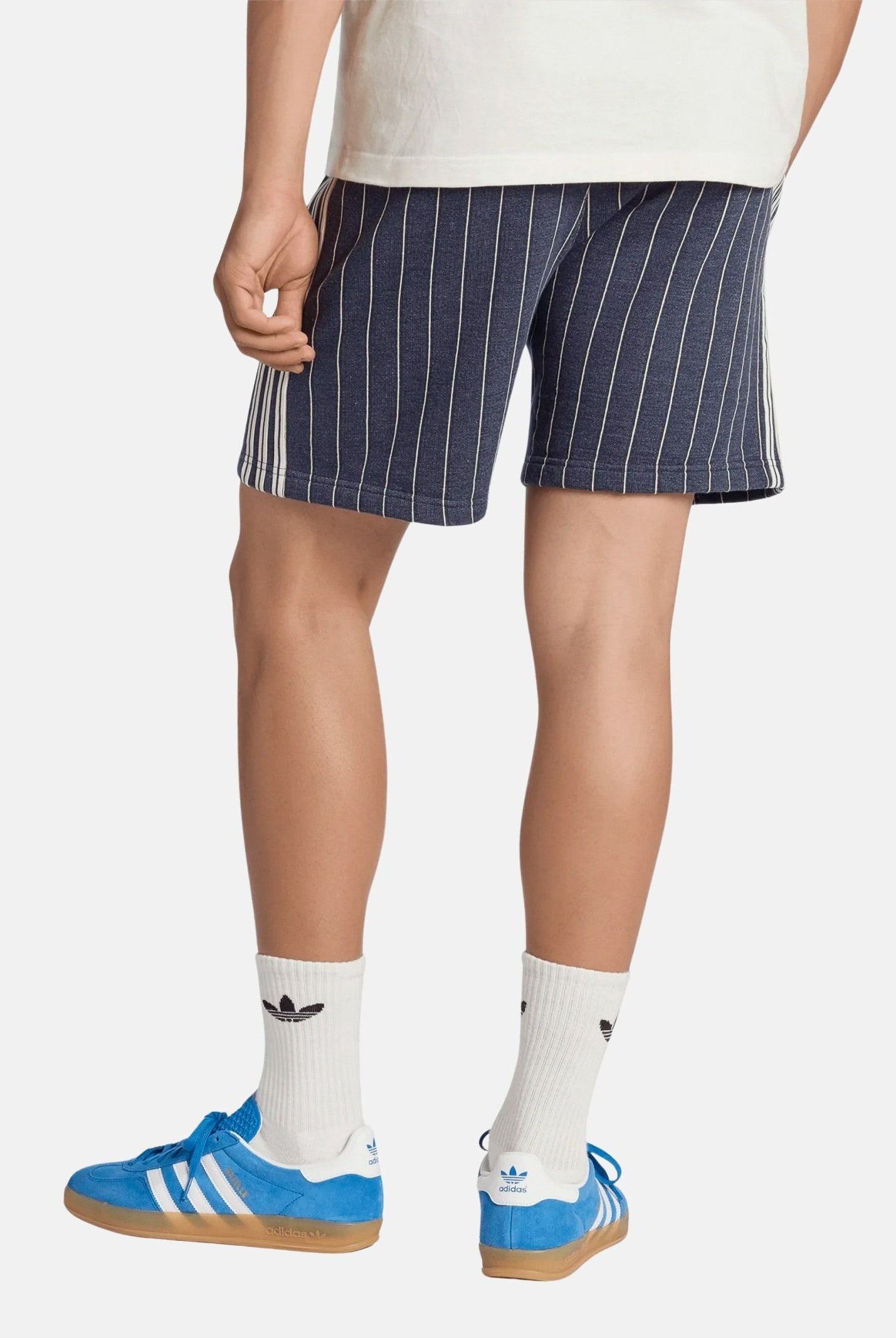 ADIDAS ORIGINALS Short PINSTRIPES blu da uomo e donna con motivo gessato<BR/> KR9706 . ADIDAS ORIGINALS