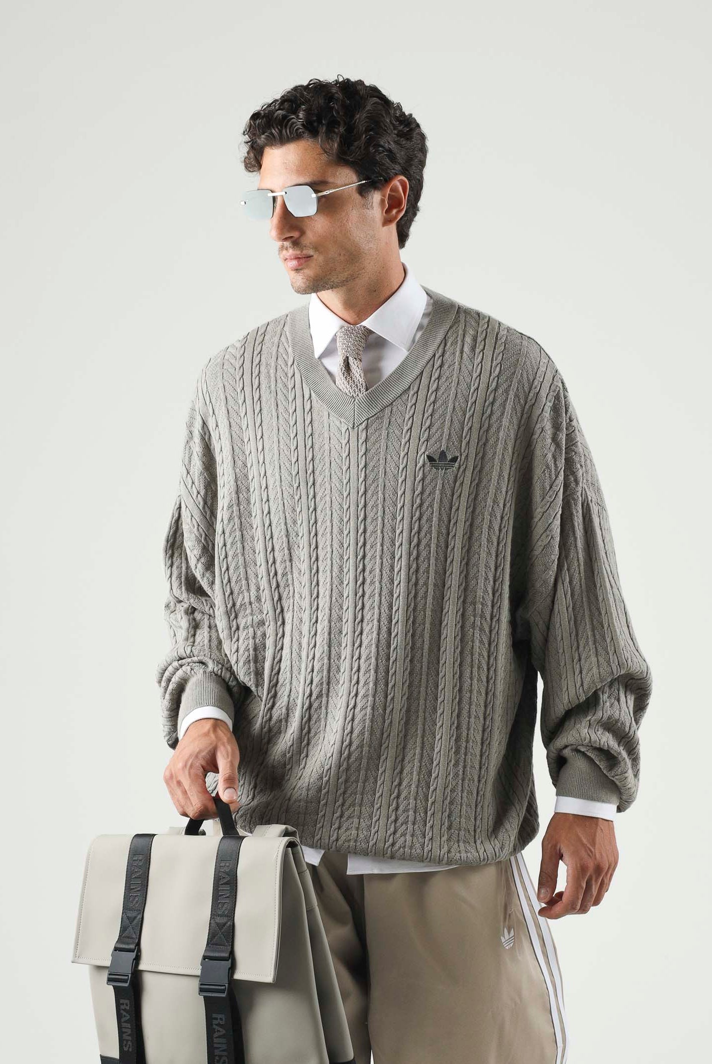 ADIDAS ORIGINALS Maglia CABLE KNIT Silver Pebble Beige da uomo e donna con lavorazione a trecce KR9767 . ADIDAS ORIGINALS